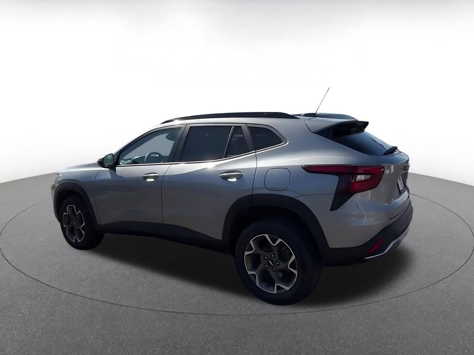 Thumbnail: 2025 Chevrolet Trax - 10