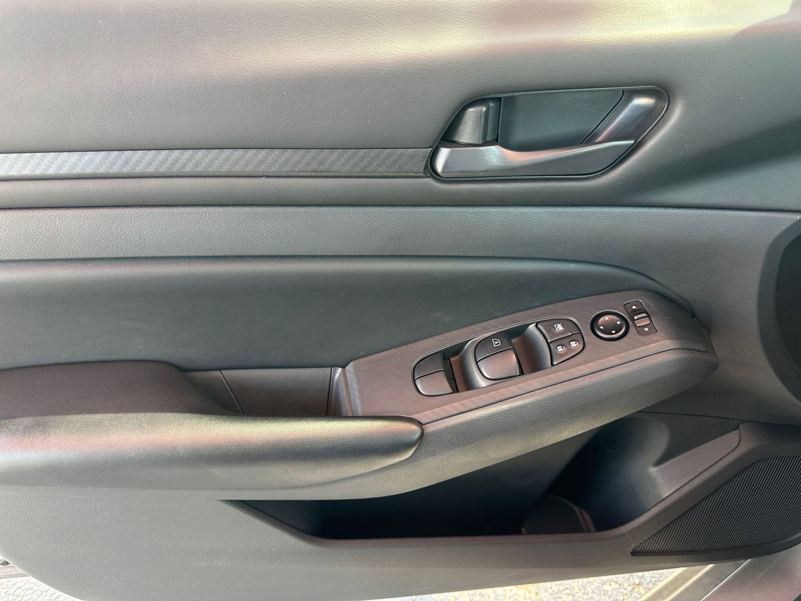 Thumbnail: 2024 Nissan Altima - 20