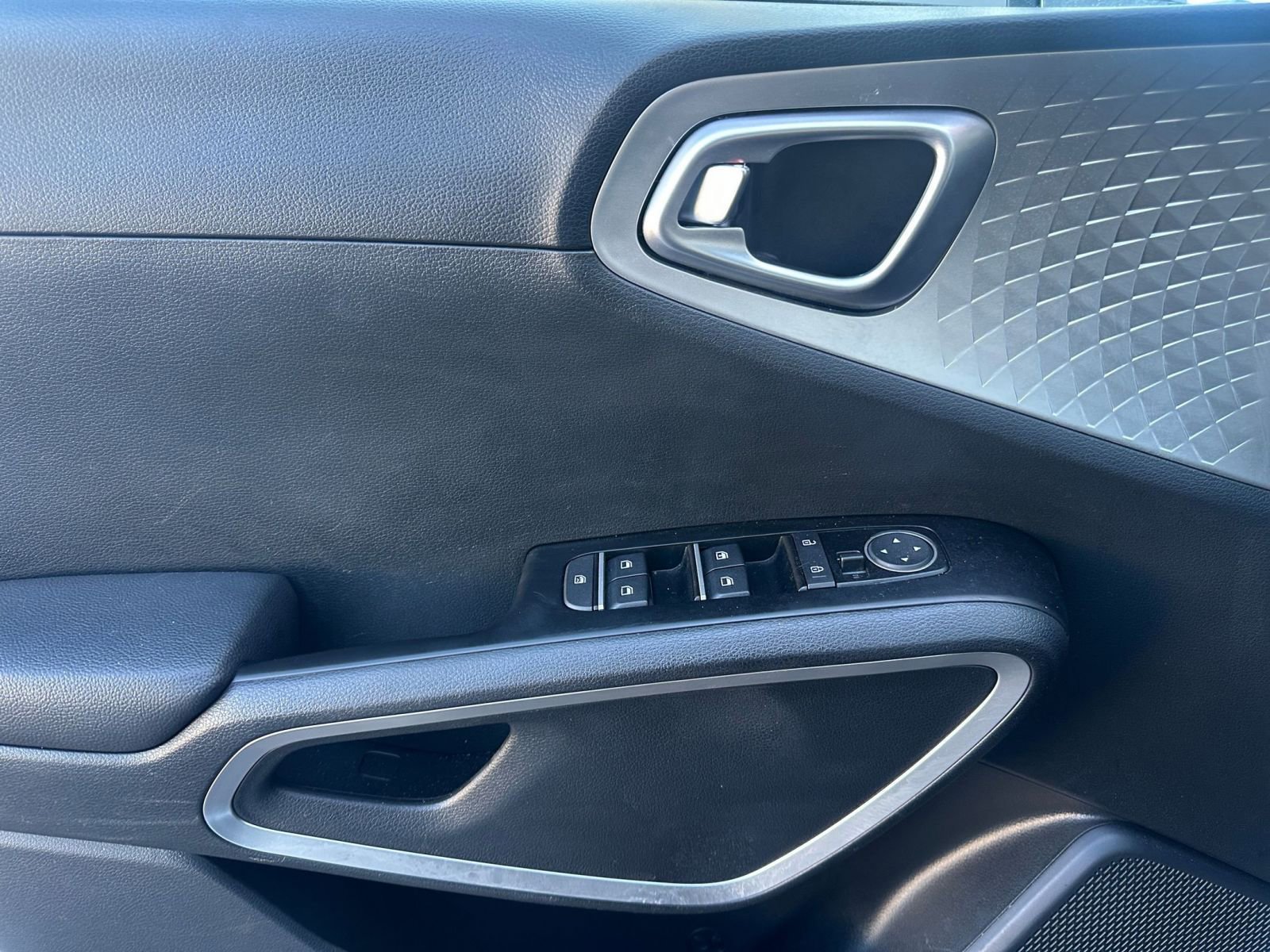2024 Kia Soul LX 20