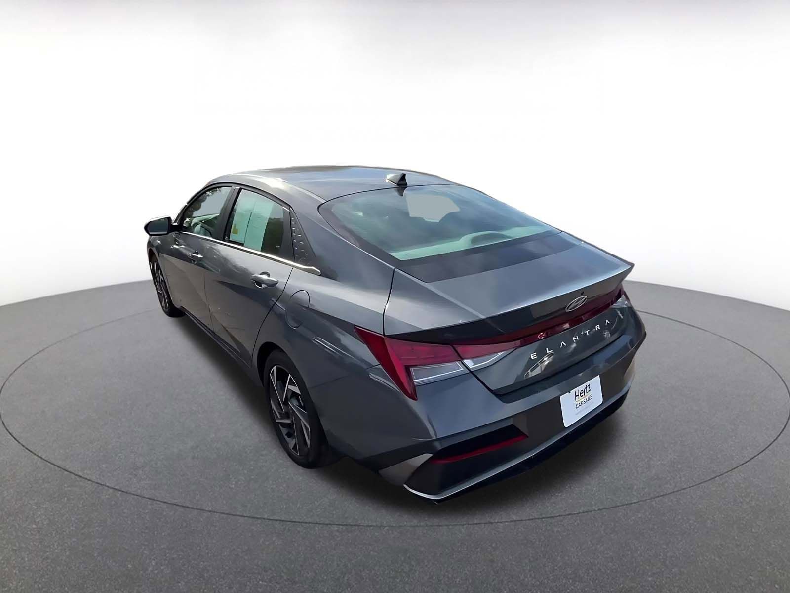 Thumbnail: 2025 Hyundai Elantra - 11