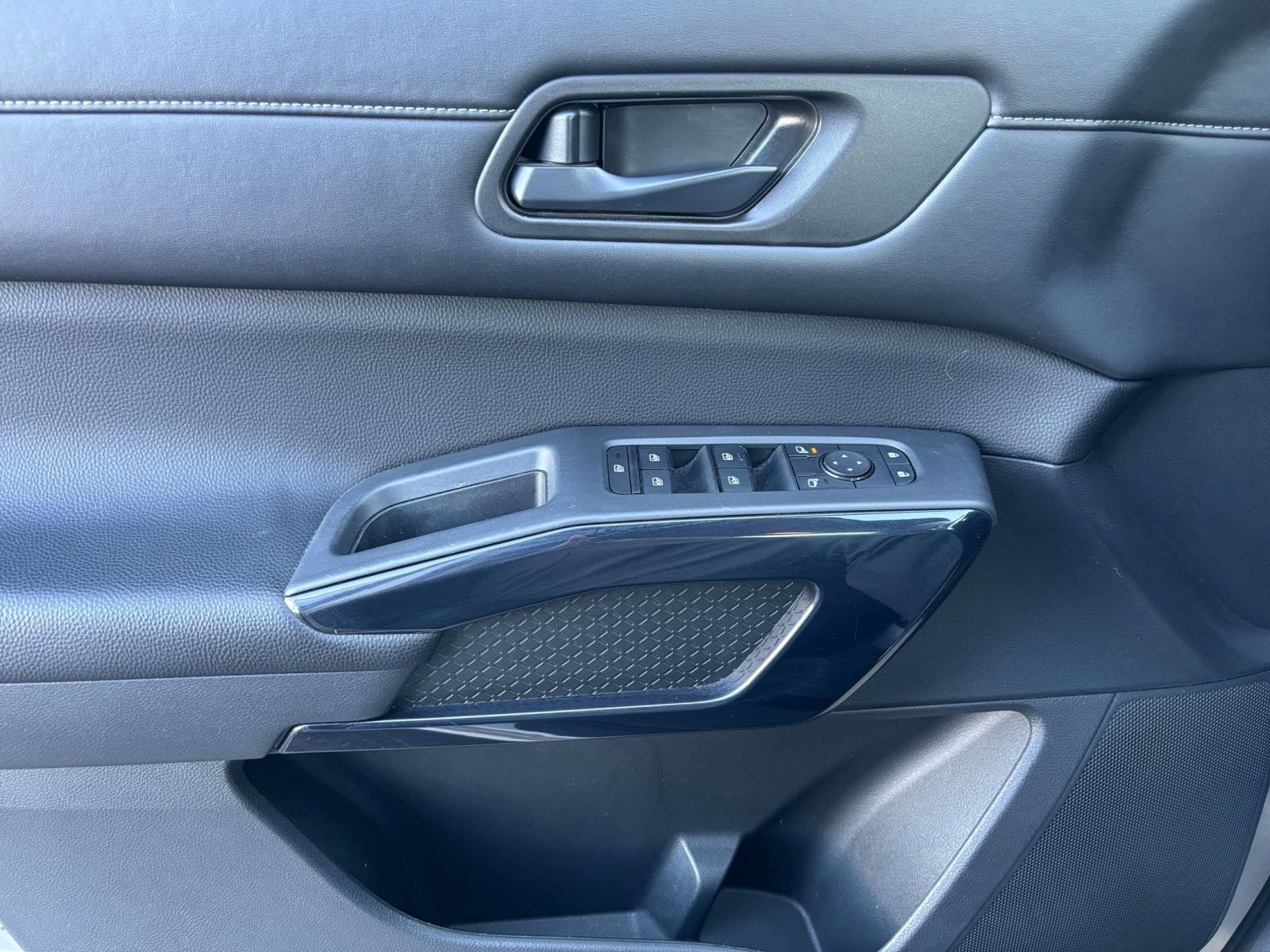 Thumbnail: 2025 Nissan Pathfinder - 18