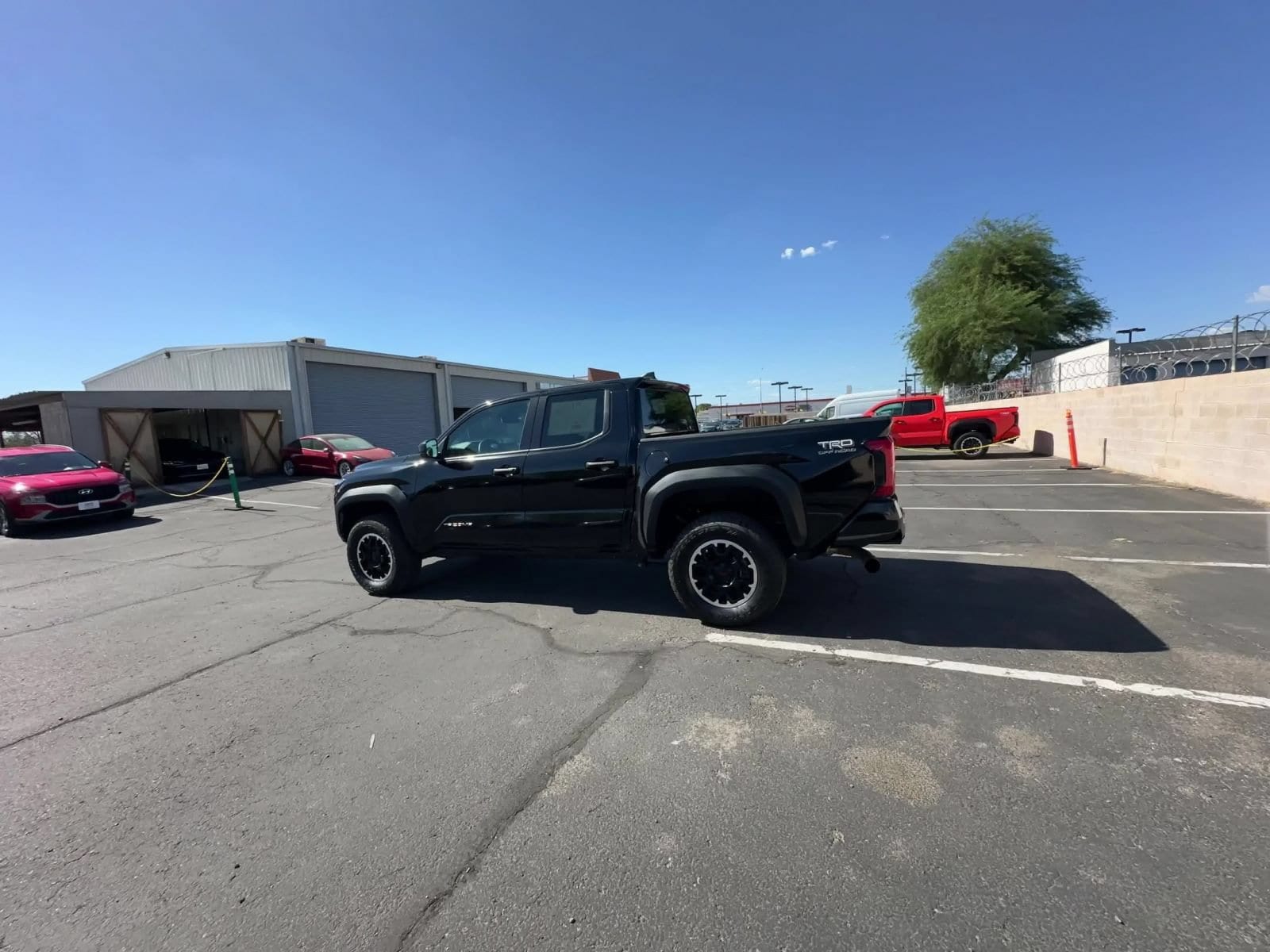 Thumbnail: 2024 Toyota Tacoma - 16