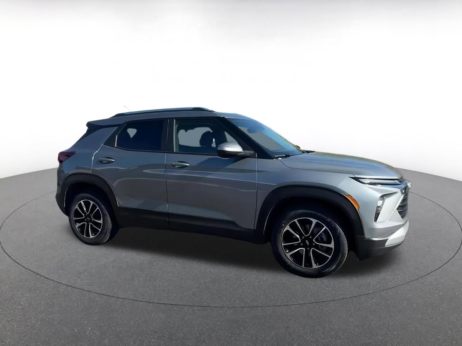 Thumbnail: 2025 Chevrolet TrailBlazer - 2