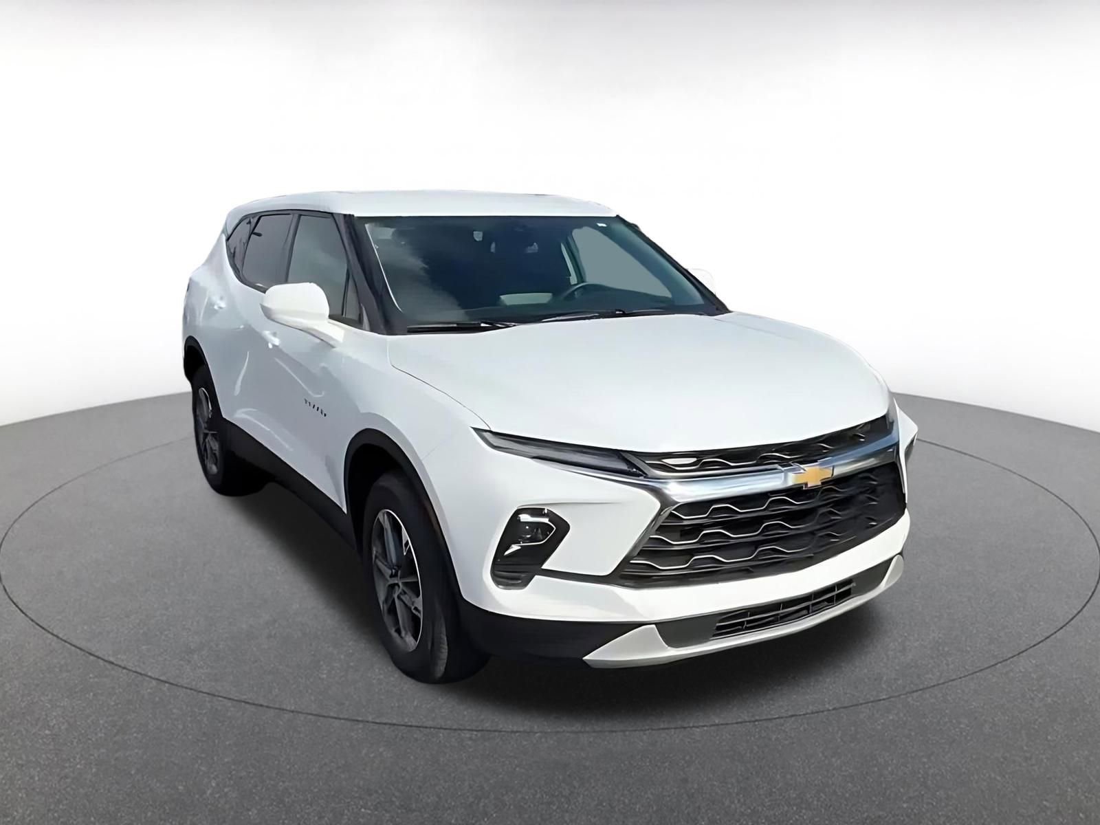 Thumbnail: 2025 Chevrolet Blazer - 3
