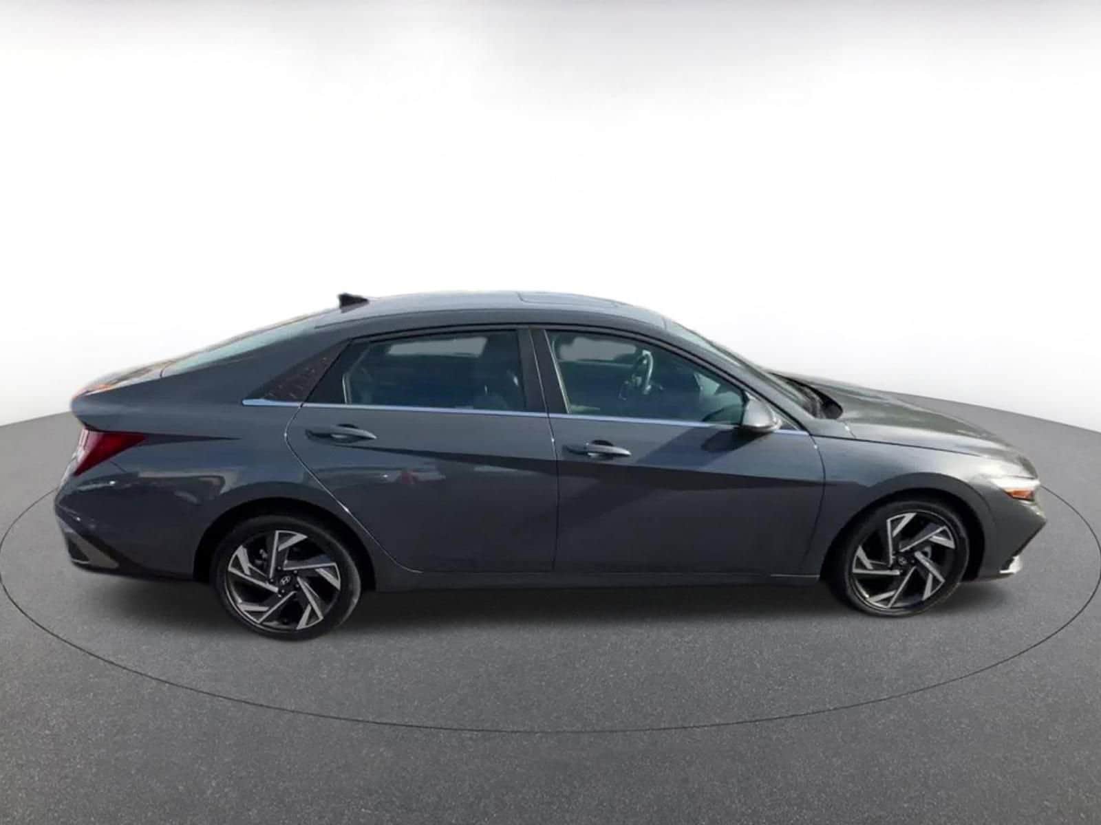 Thumbnail: 2025 Hyundai Elantra - 16