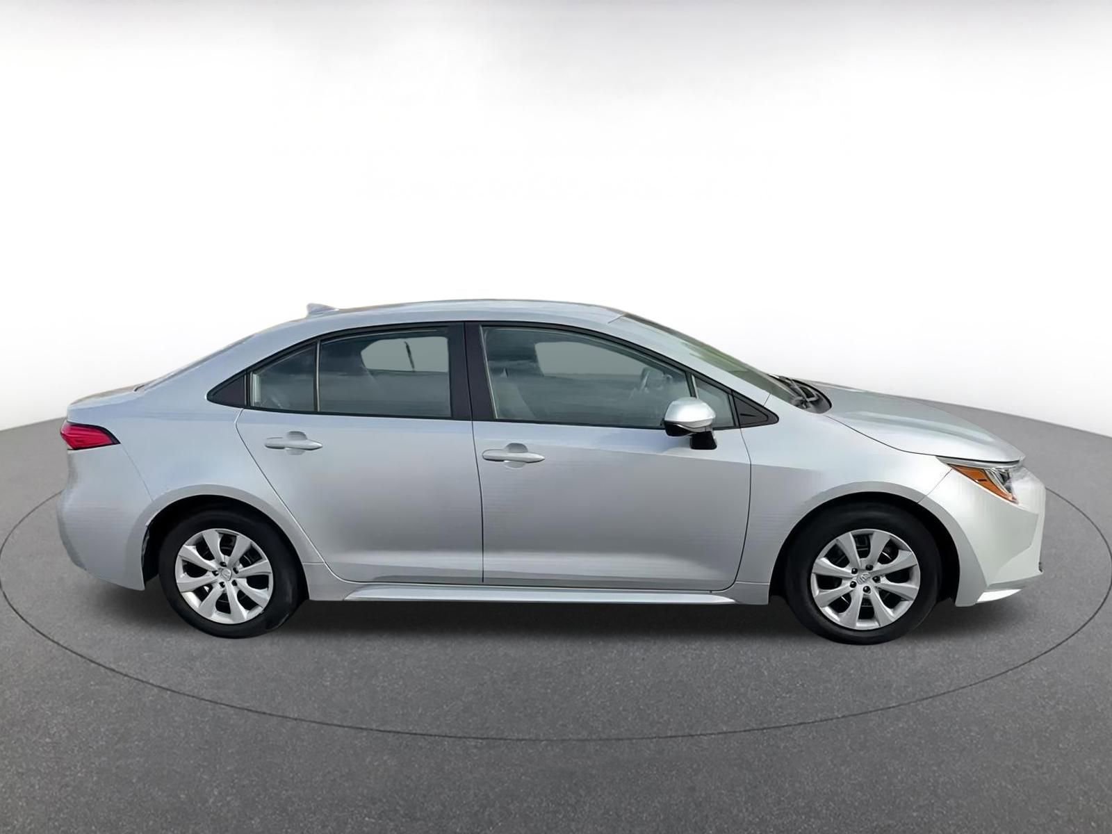 2024 Toyota Corolla LE 16