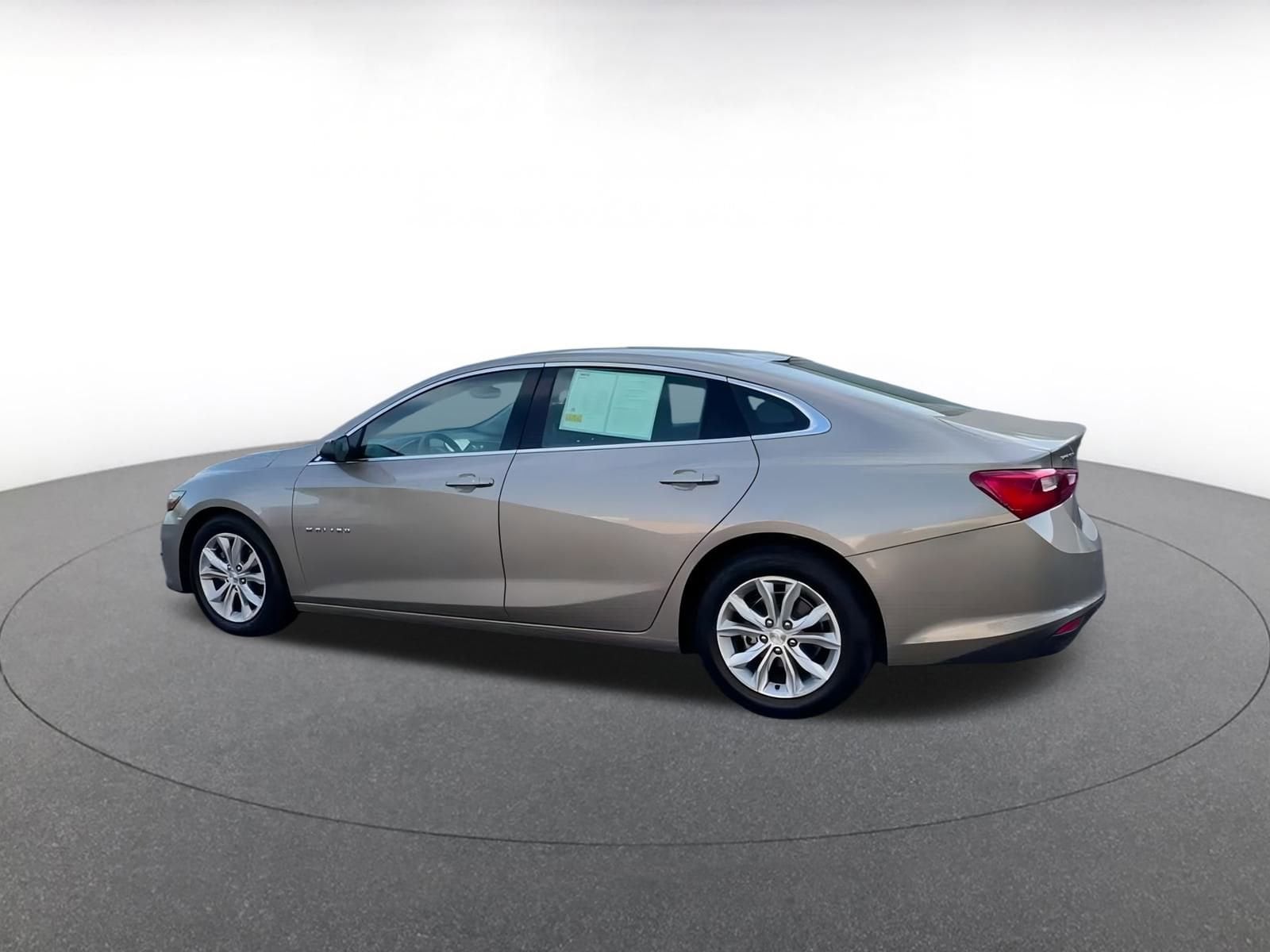 Thumbnail: 2023 Chevrolet Malibu - 10