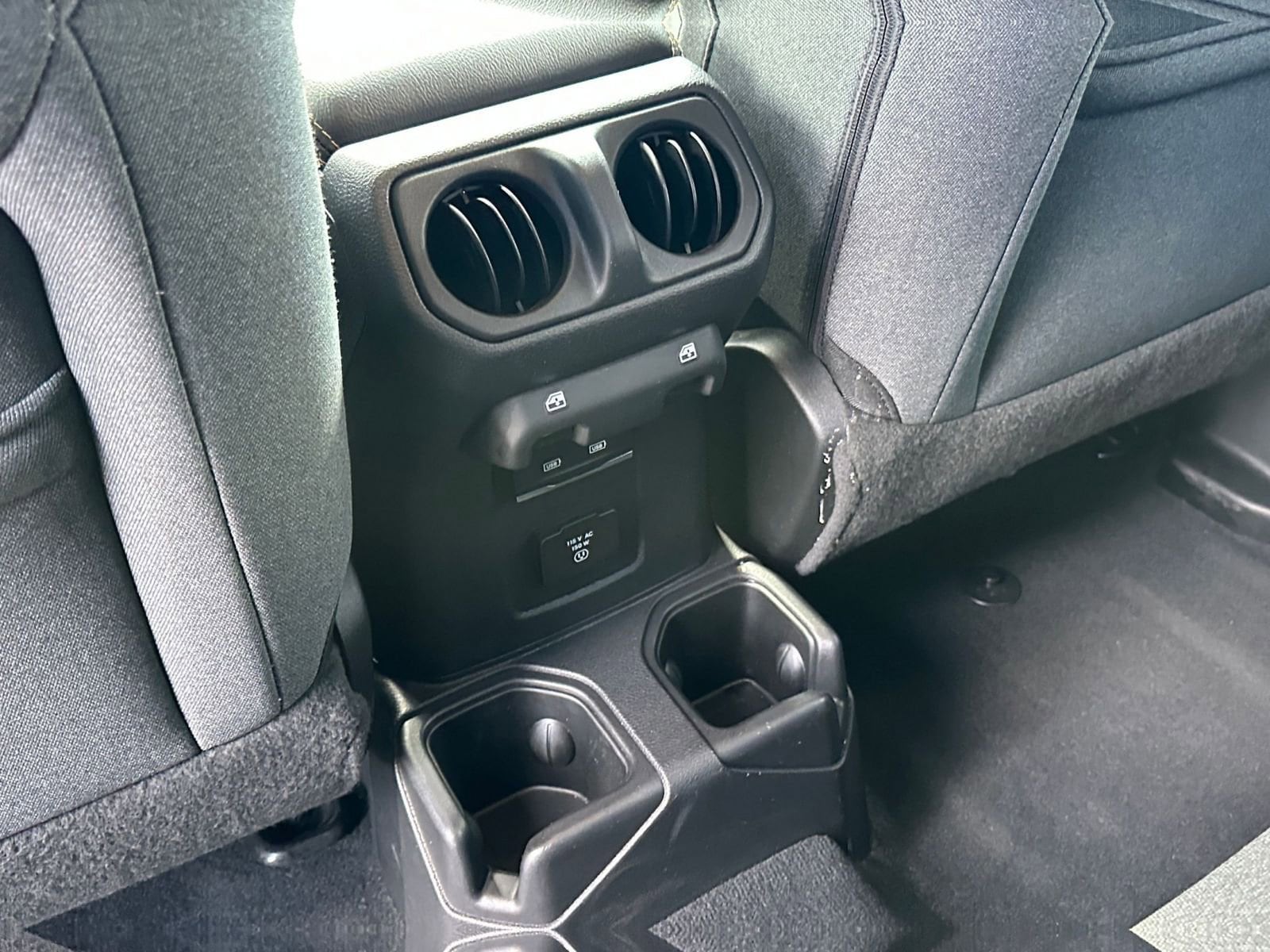 Thumbnail: 2025 Jeep Wrangler - 23