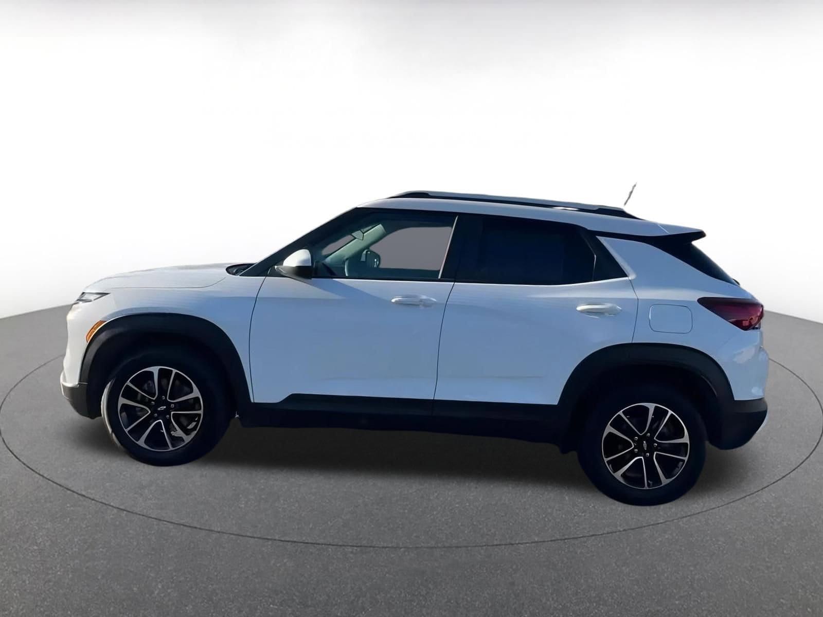 Thumbnail: 2025 Chevrolet TrailBlazer - 9