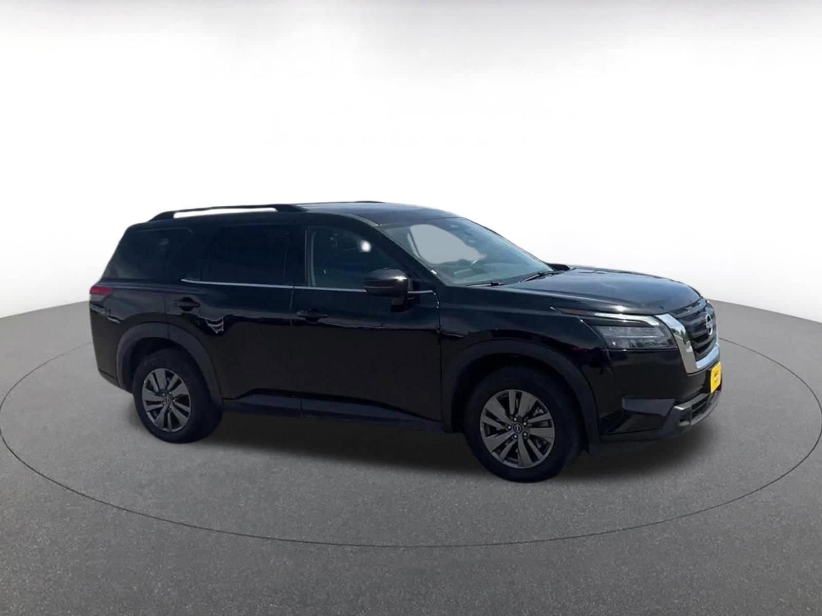 Thumbnail: 2025 Nissan Pathfinder - 2