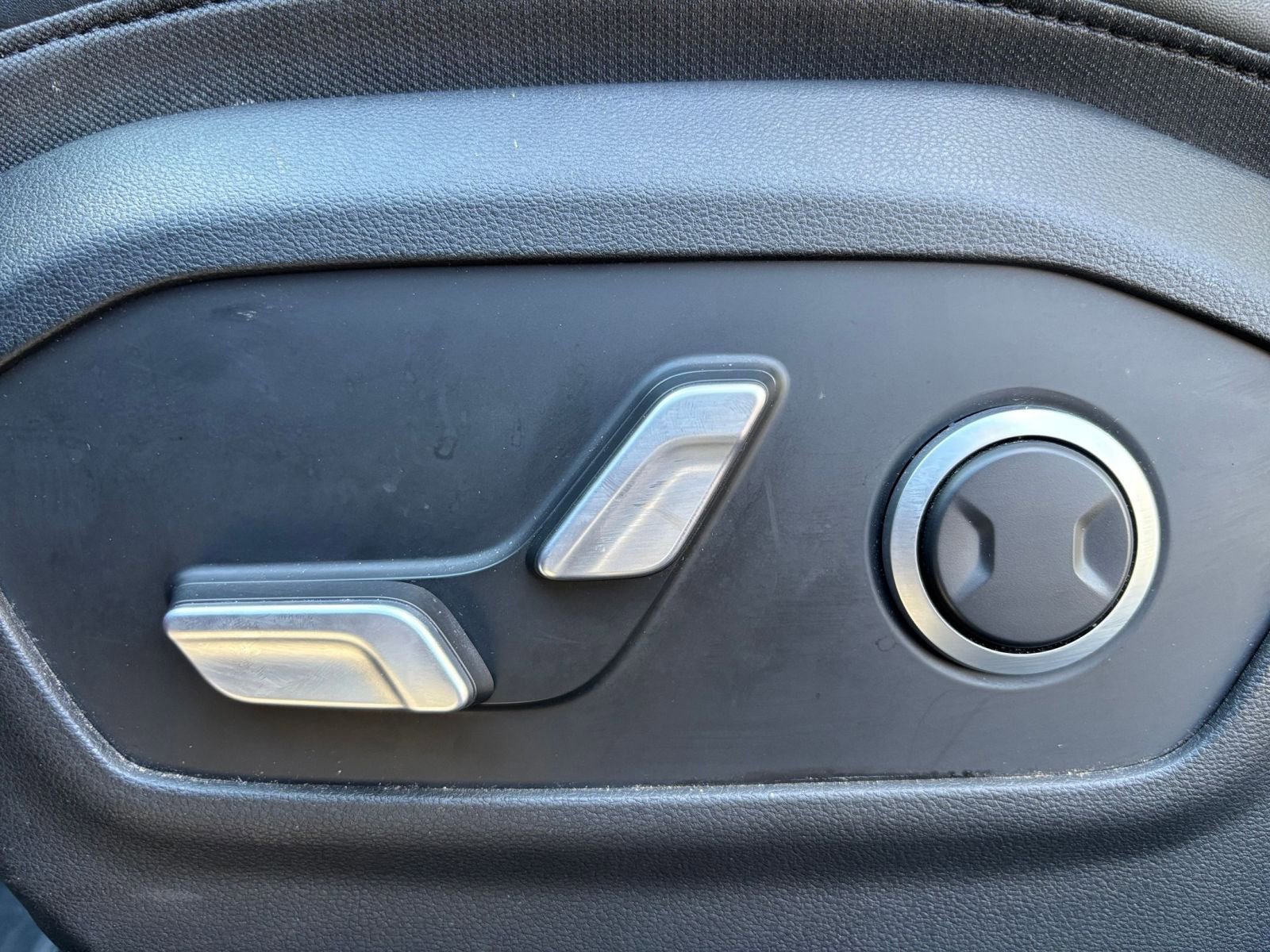 Thumbnail: 2025 Hyundai Santa Fe - 22