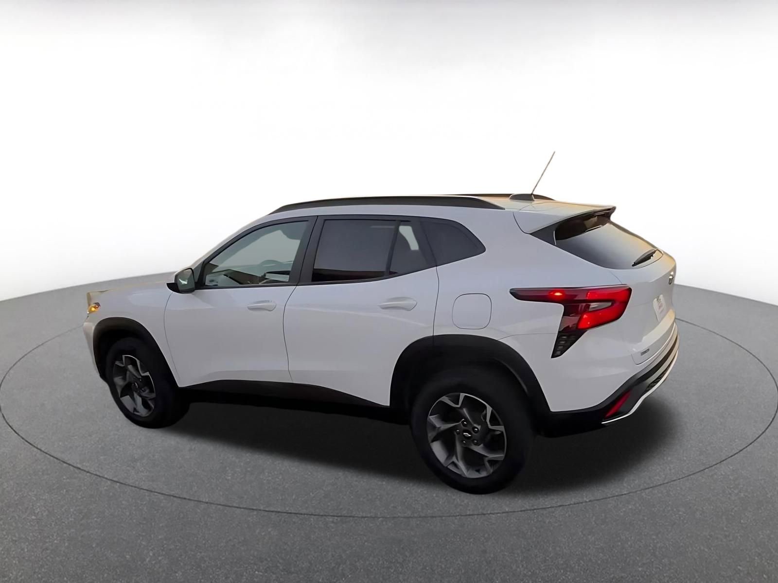 Thumbnail: 2025 Chevrolet Trax - 10