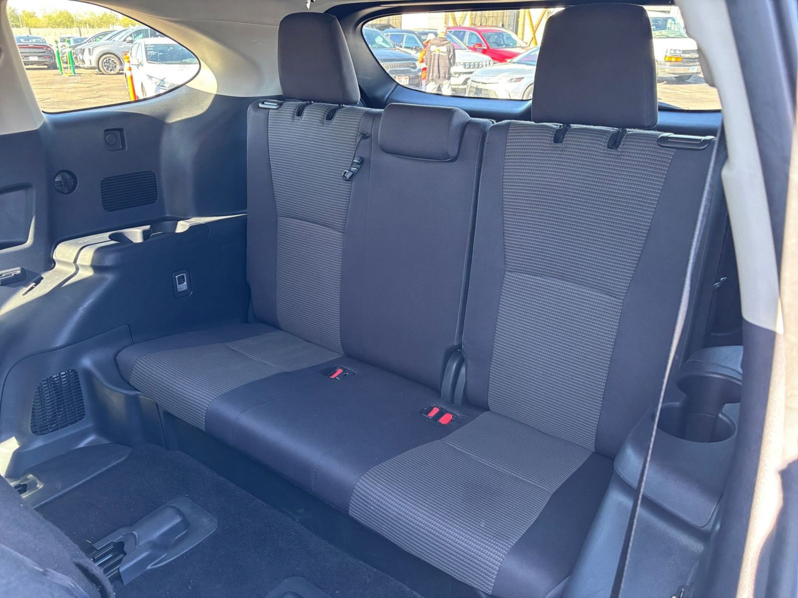 Thumbnail: 2025 Toyota Highlander - 30