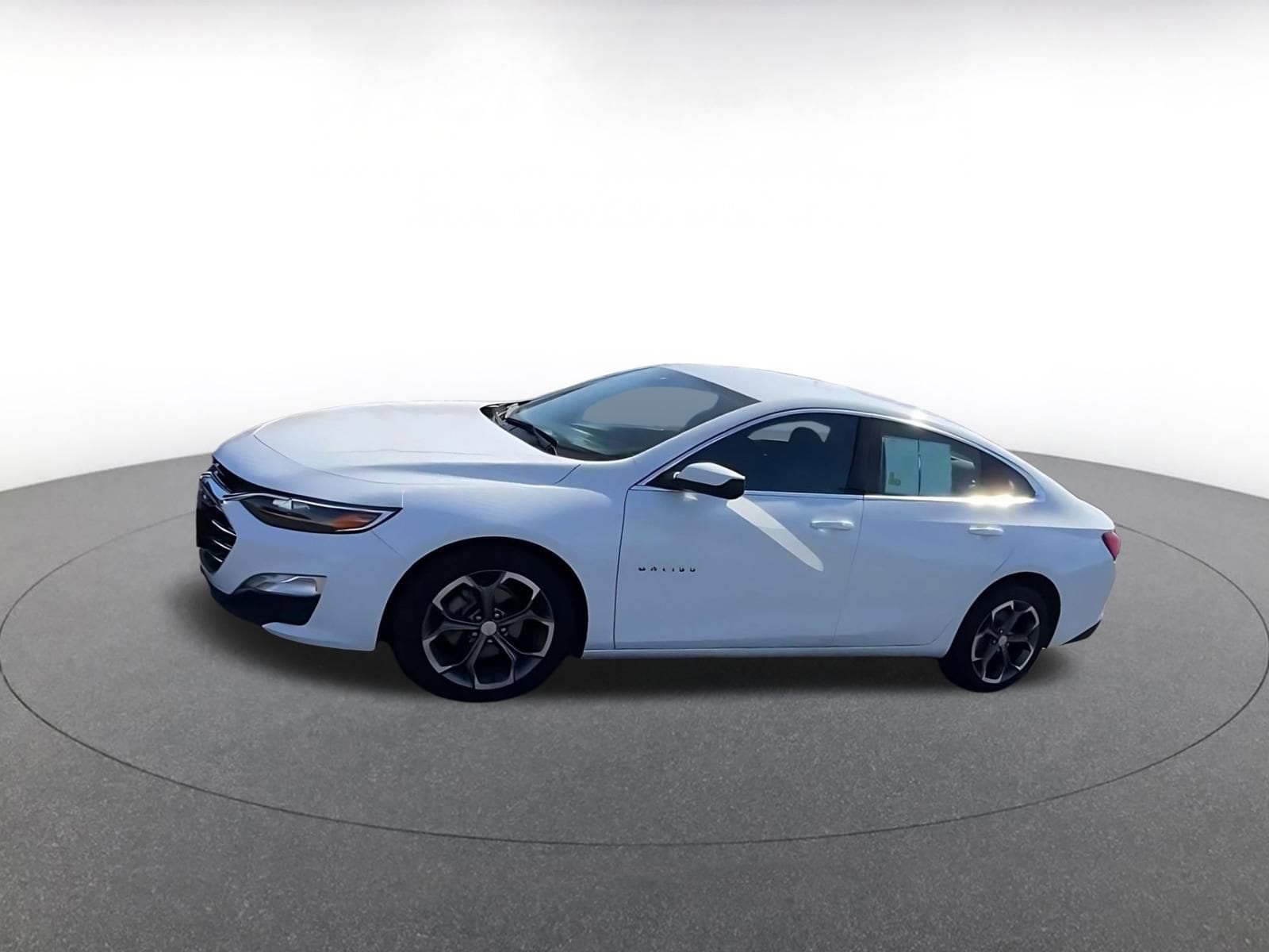 Thumbnail: 2024 Chevrolet Malibu - 8