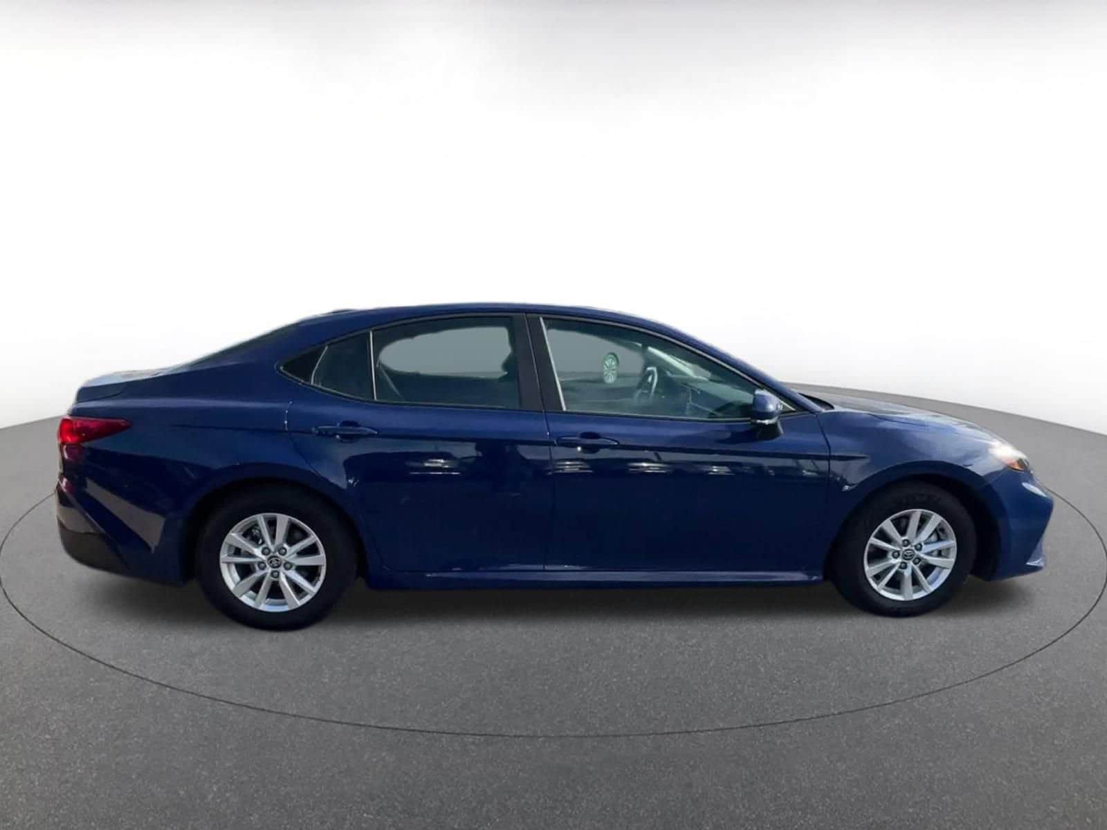 Thumbnail: 2025 Toyota Camry - 16