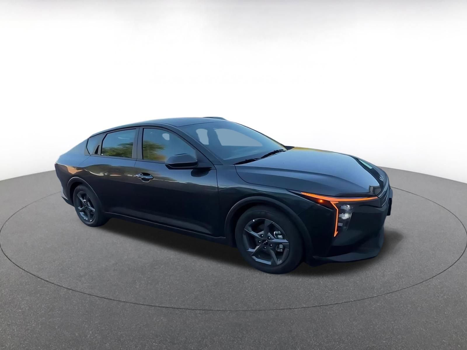 Thumbnail: 2025 Kia K4 - 2
