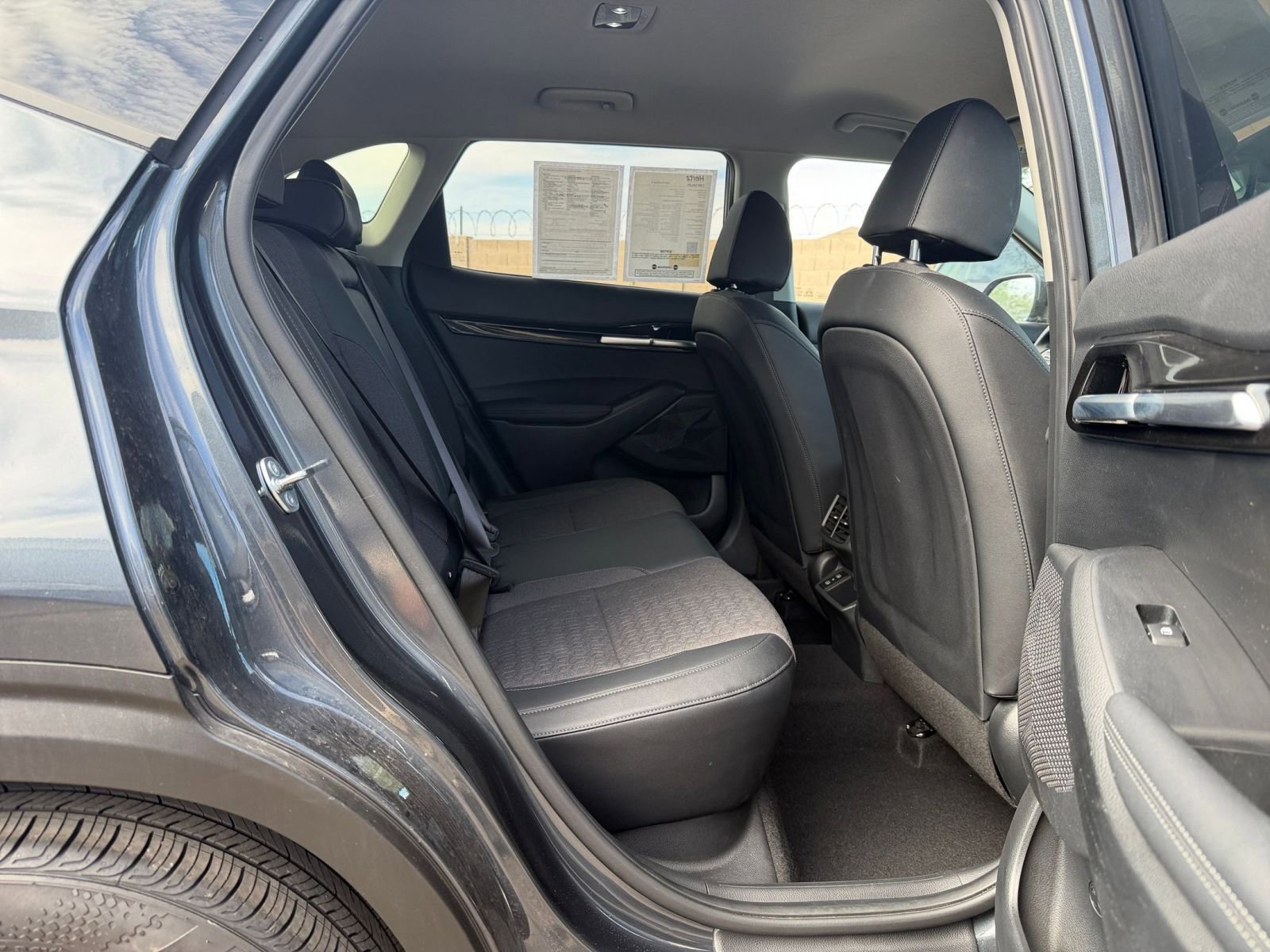 Thumbnail: 2025 Kia Seltos - 25