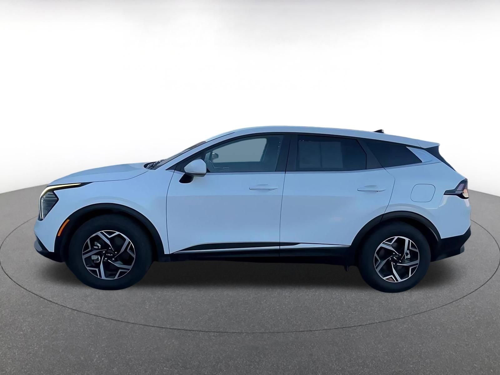 Thumbnail: 2025 Kia Sportage - 9