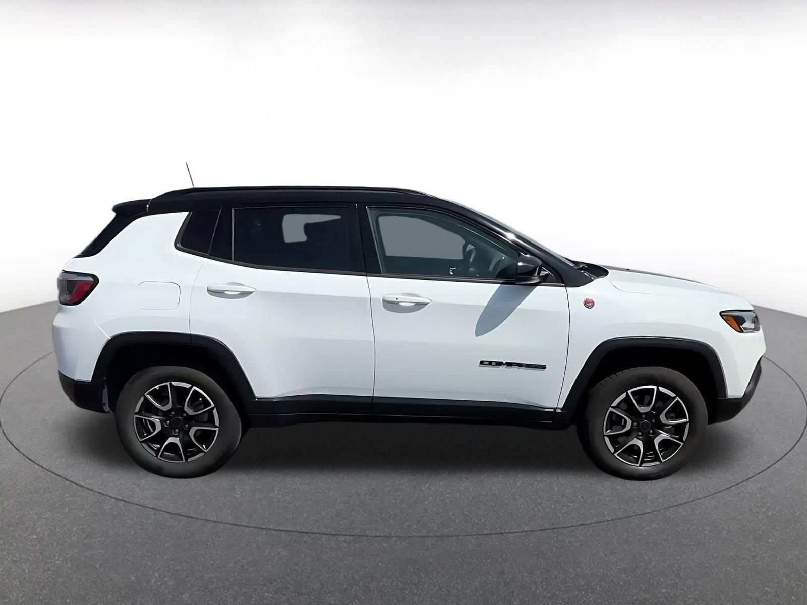 Thumbnail: 2025 Jeep Compass - 13