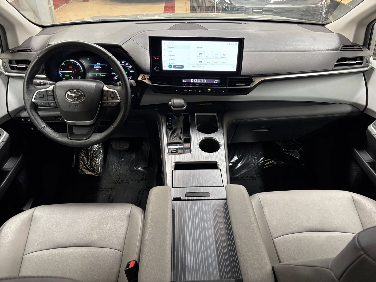 Thumbnail: 2025 Toyota Sienna - 35