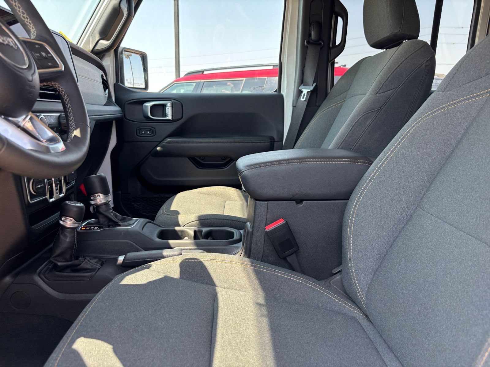 Thumbnail: 2025 Jeep Wrangler - 27