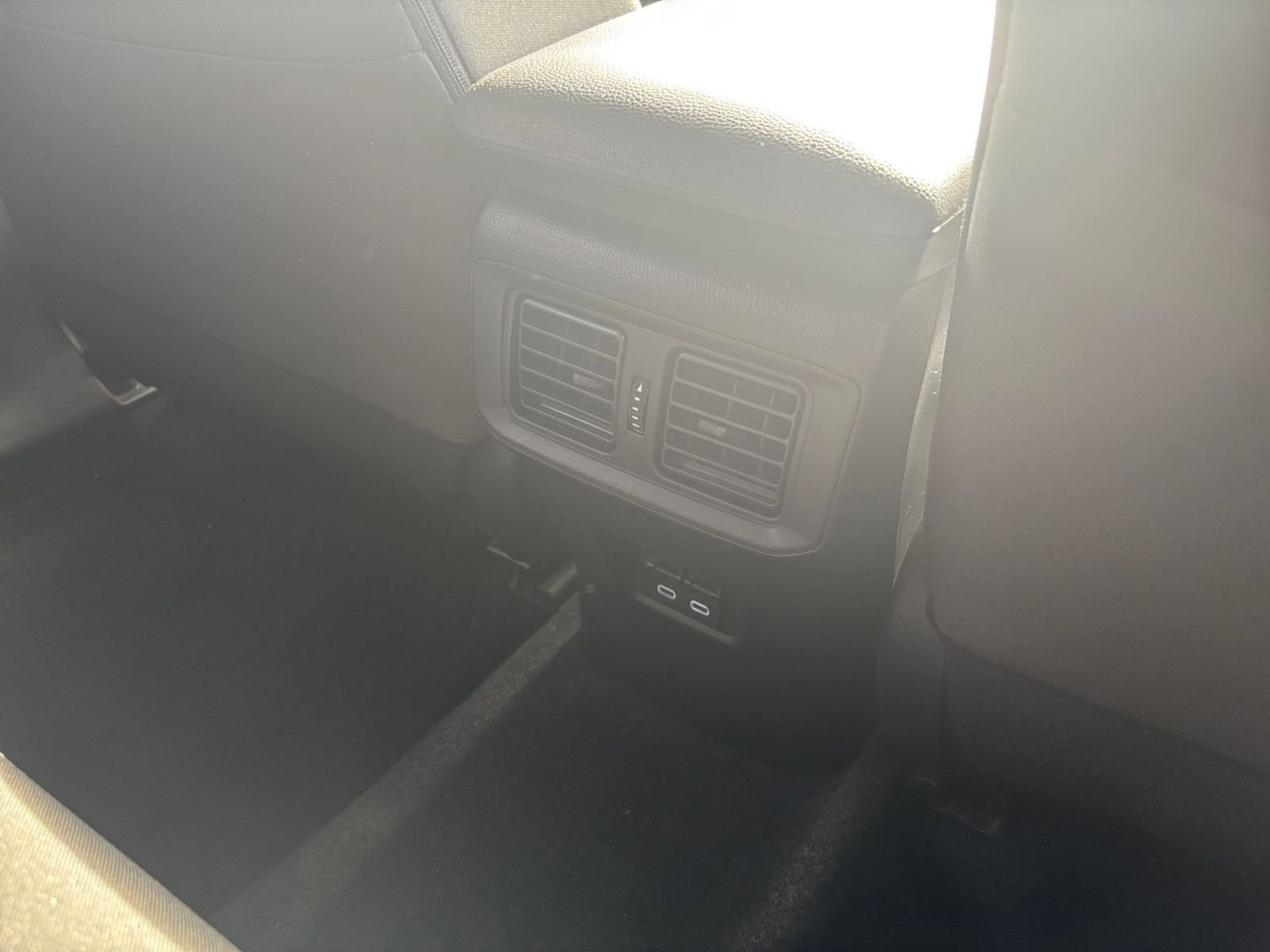 Thumbnail: 2025 Toyota RAV4 - 25