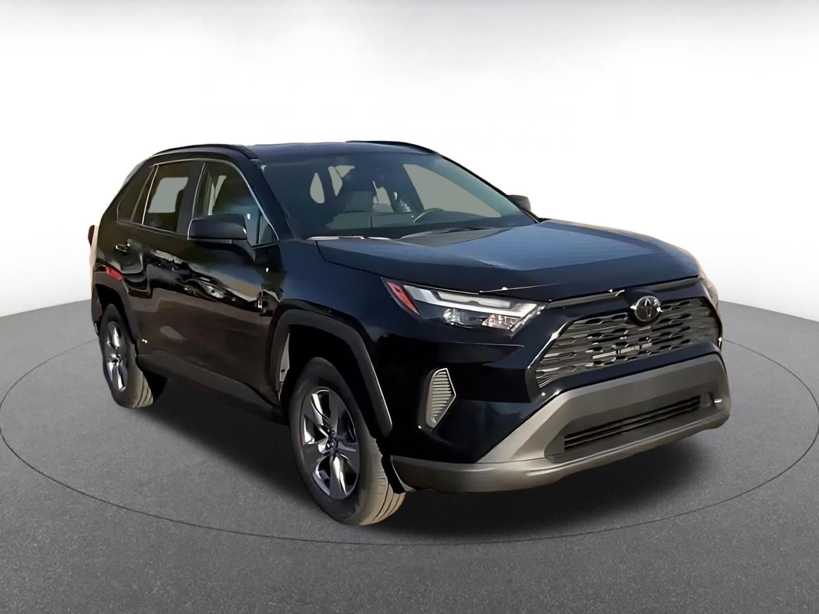 Thumbnail: 2025 Toyota RAV4 - 15