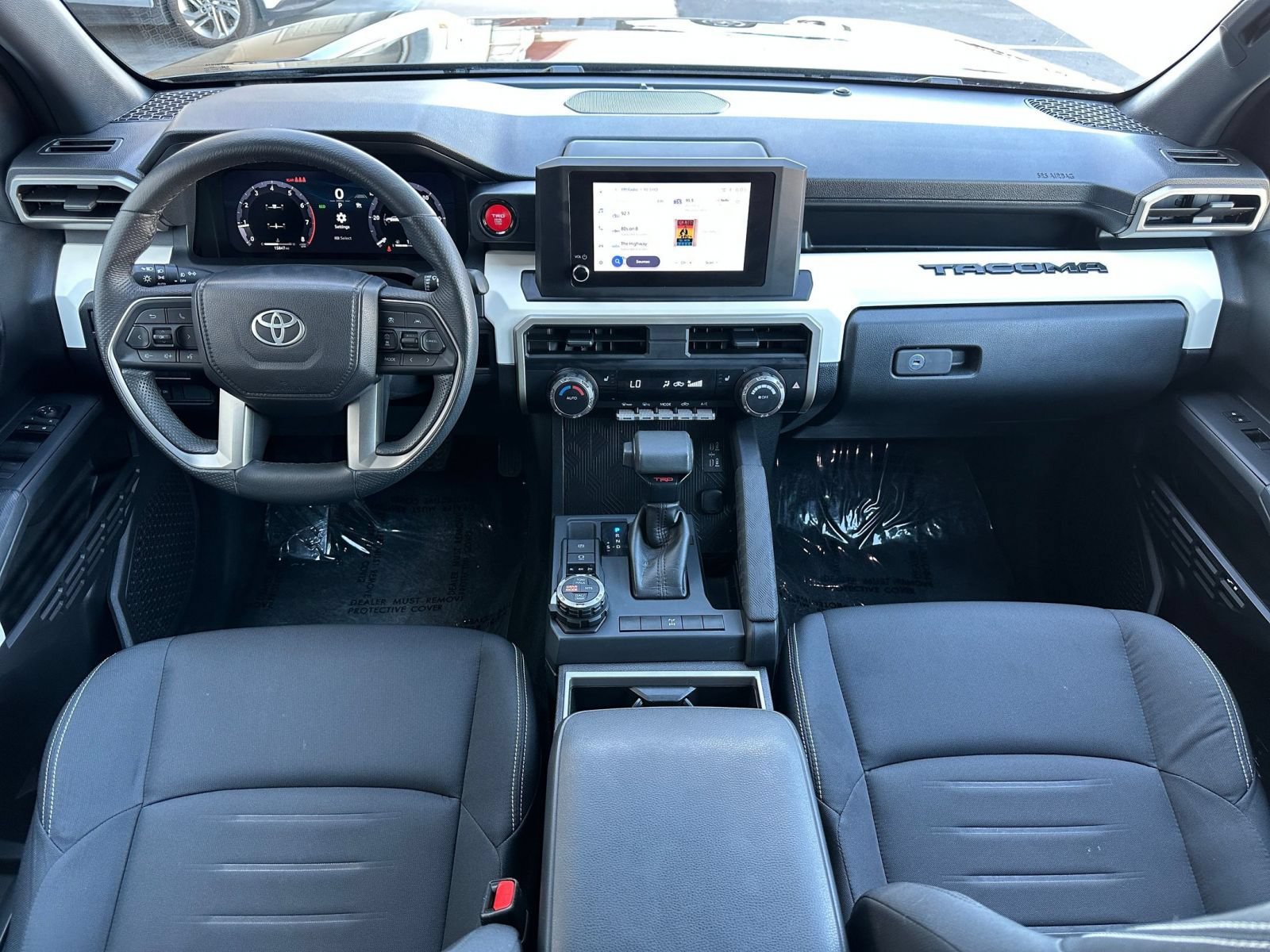 Thumbnail: 2024 Toyota Tacoma - 31