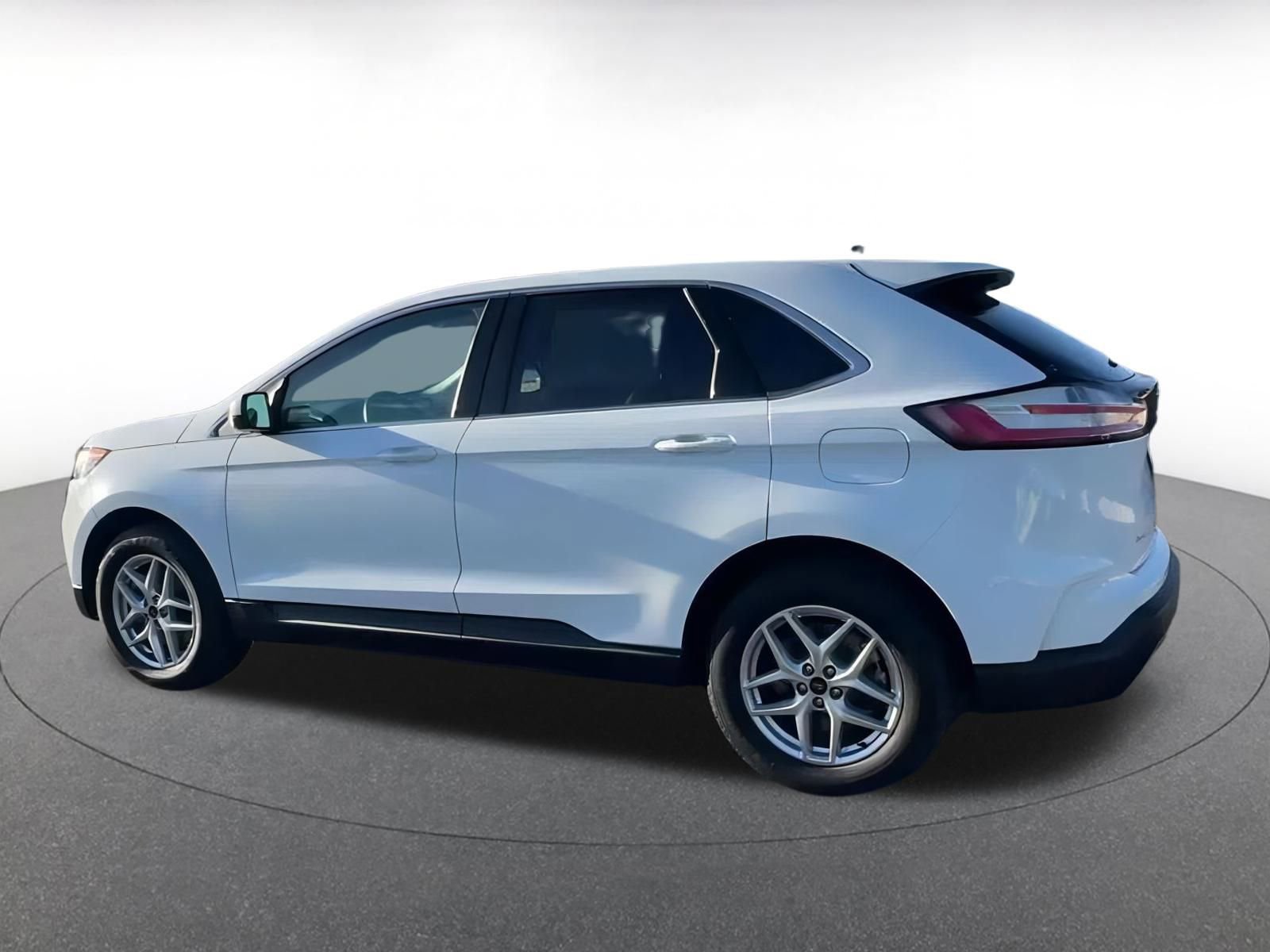 Thumbnail: 2024 Ford Edge - 10