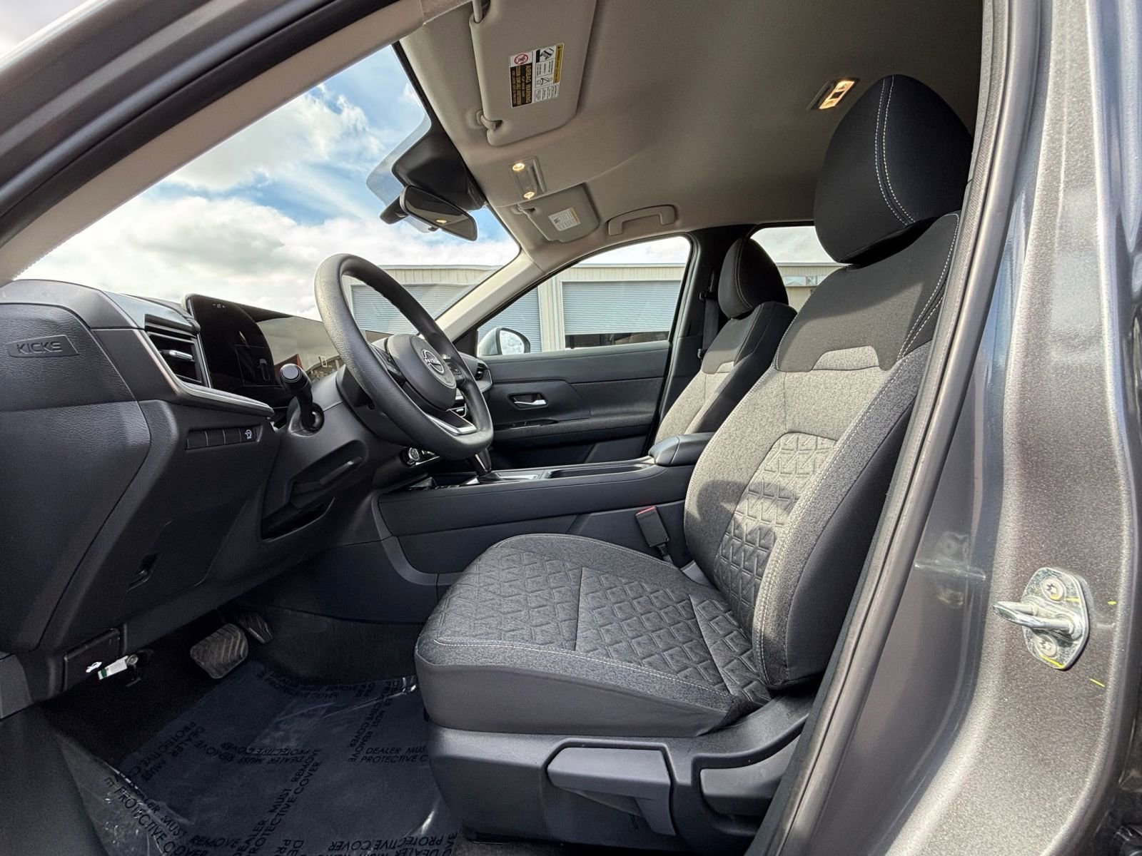 Thumbnail: 2025 Nissan Kicks - 24