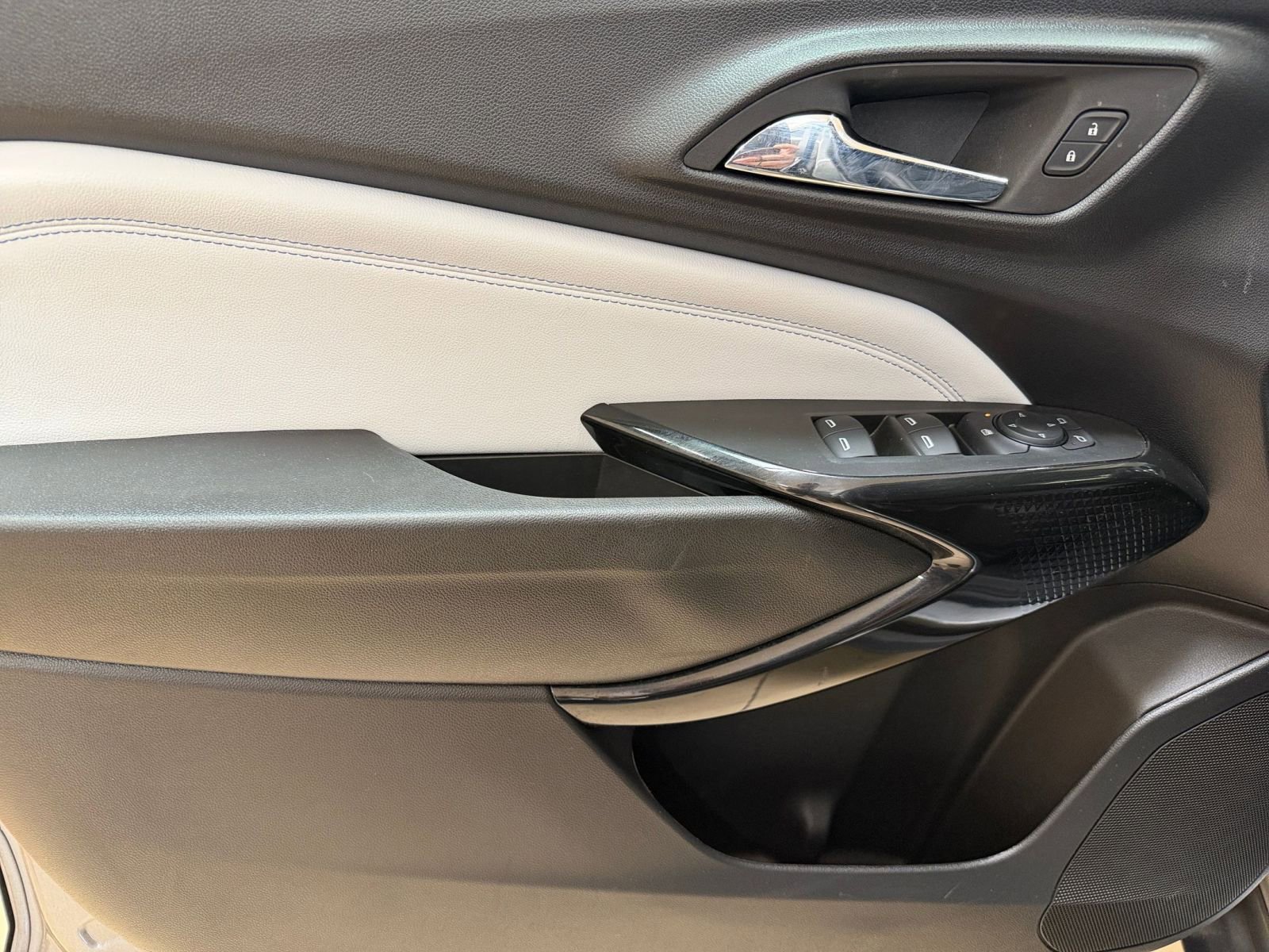 Thumbnail: 2025 Chevrolet Trax - 18