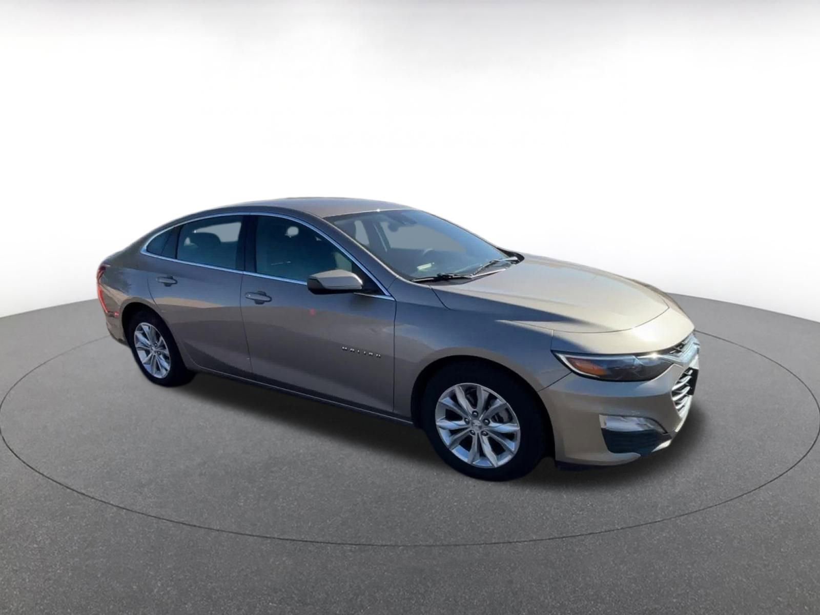 Thumbnail: 2023 Chevrolet Malibu - 2