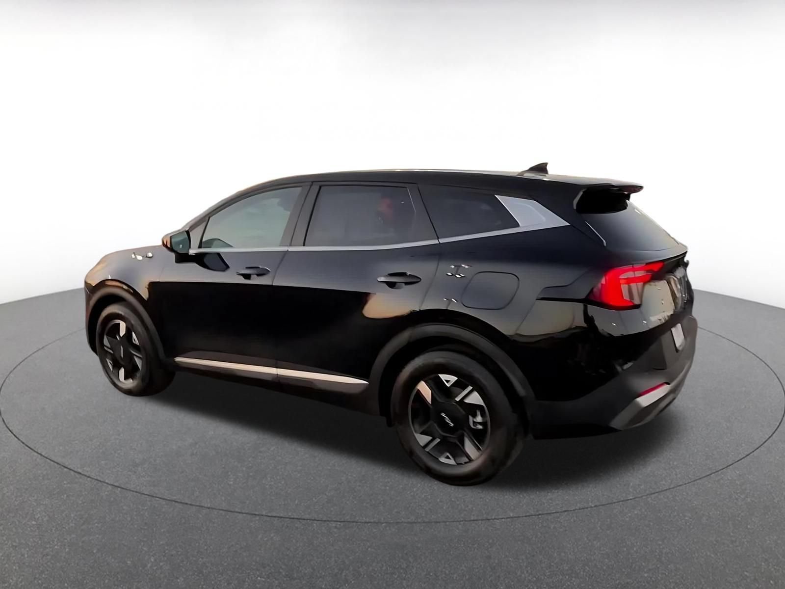 Thumbnail: 2026 Kia Sportage - 10