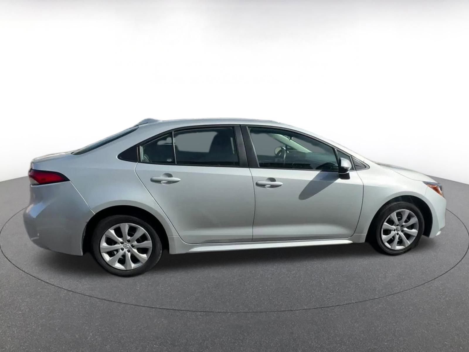 Thumbnail: 2025 Toyota Corolla - 16