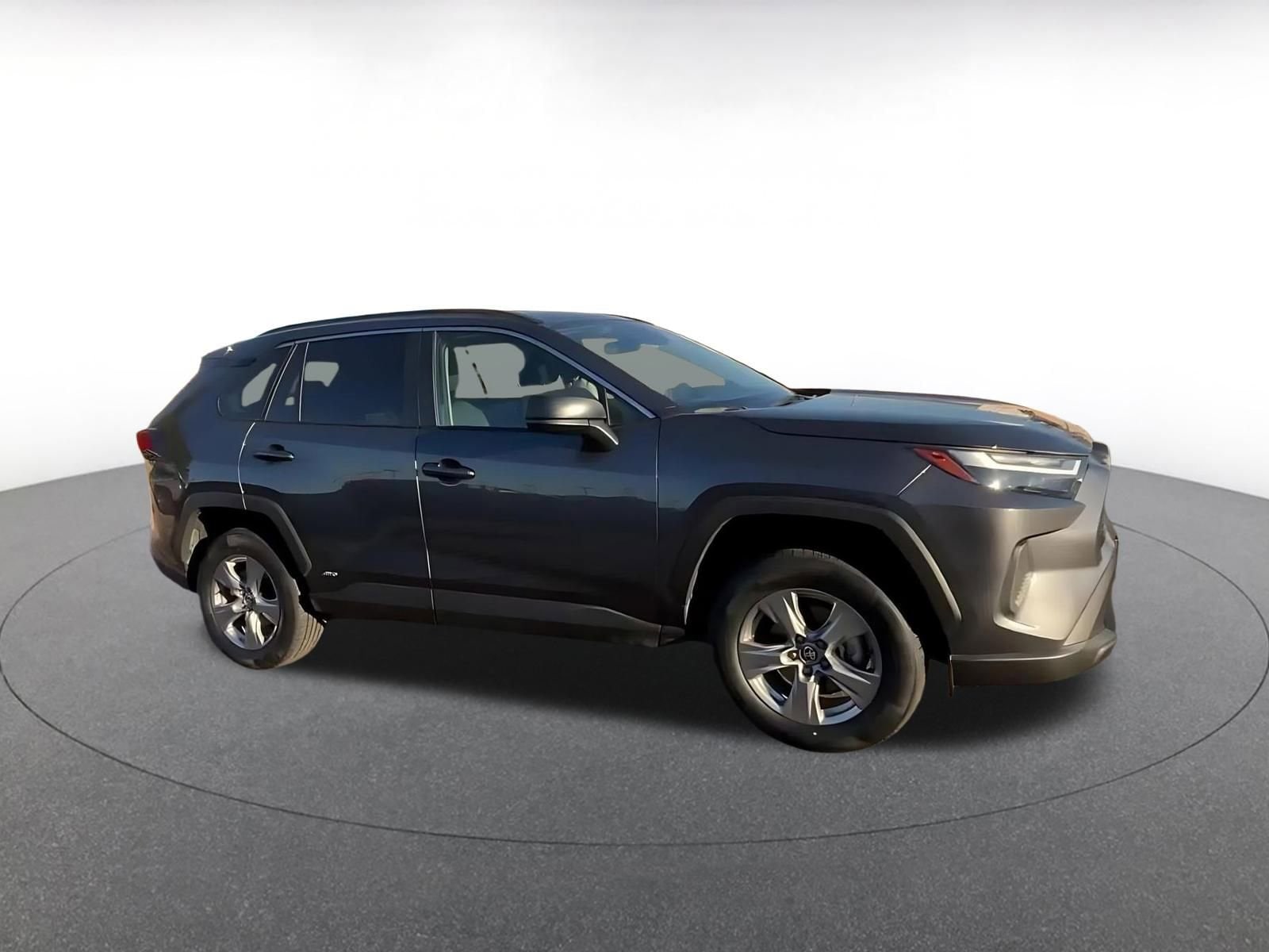 Thumbnail: 2025 Toyota RAV4 - 2