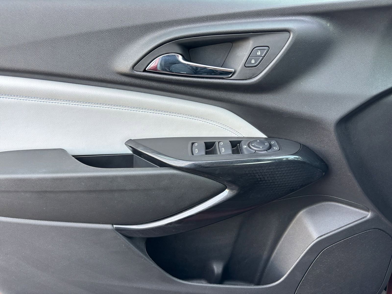 Thumbnail: 2025 Chevrolet Trax - 18