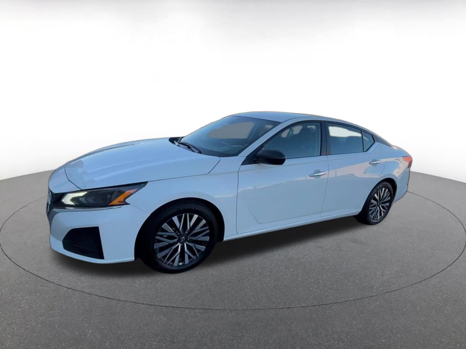 Thumbnail: 2025 Nissan Altima - 8