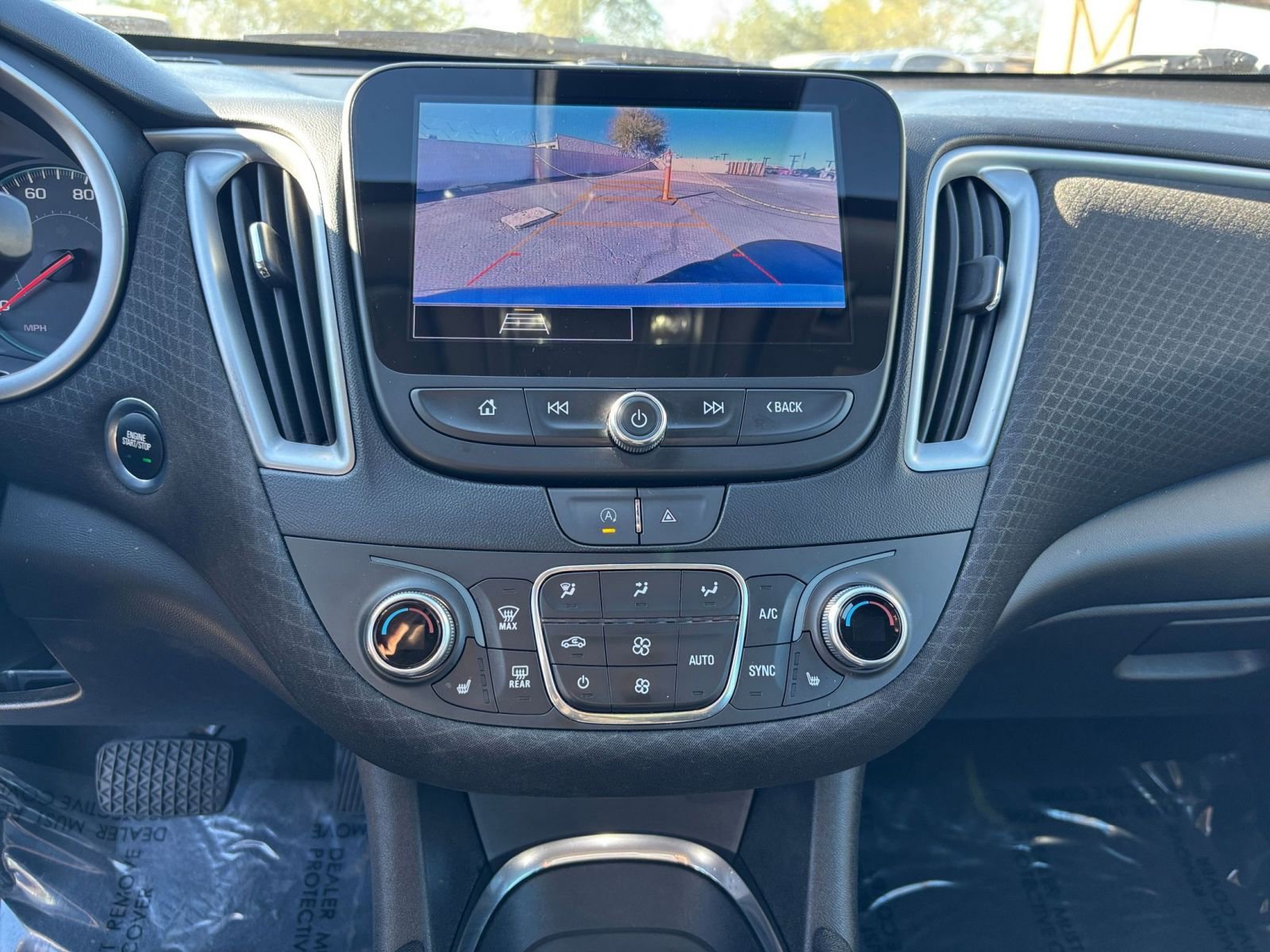 Thumbnail: 2023 Chevrolet Malibu - 18