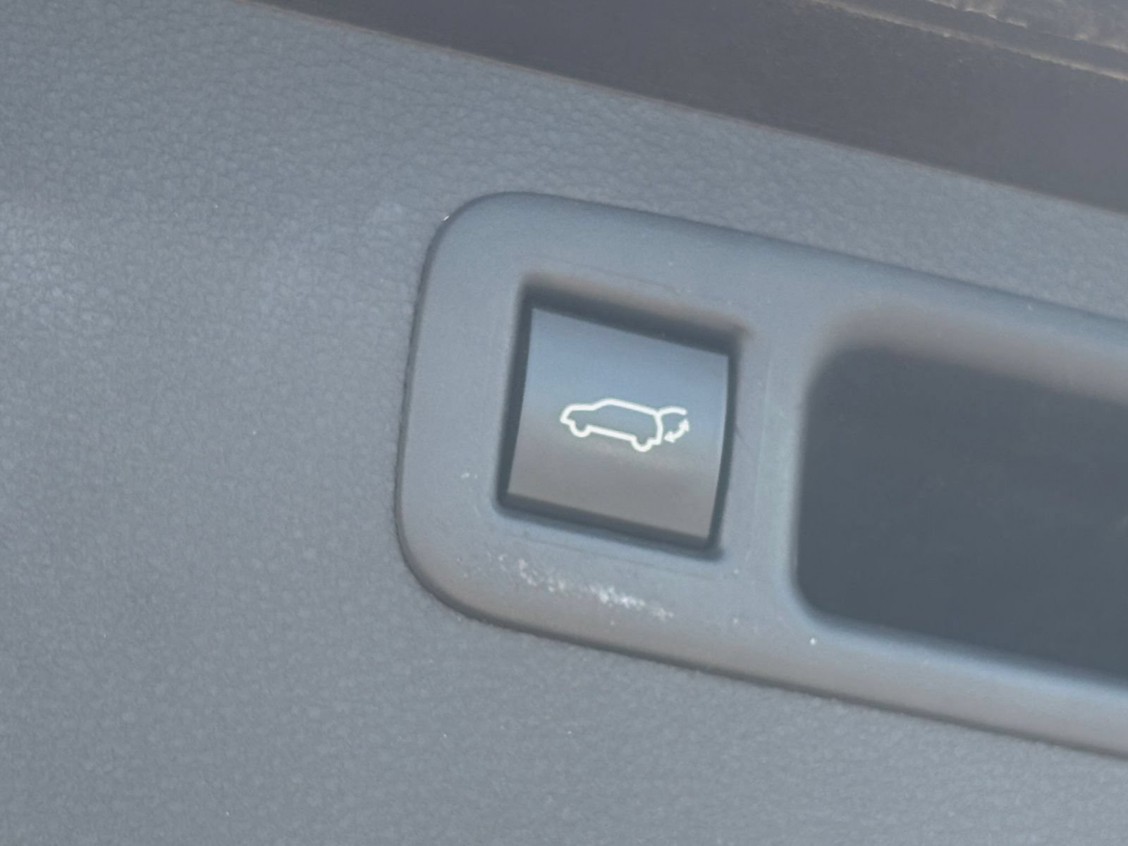 Thumbnail: 2025 Toyota Highlander - 22