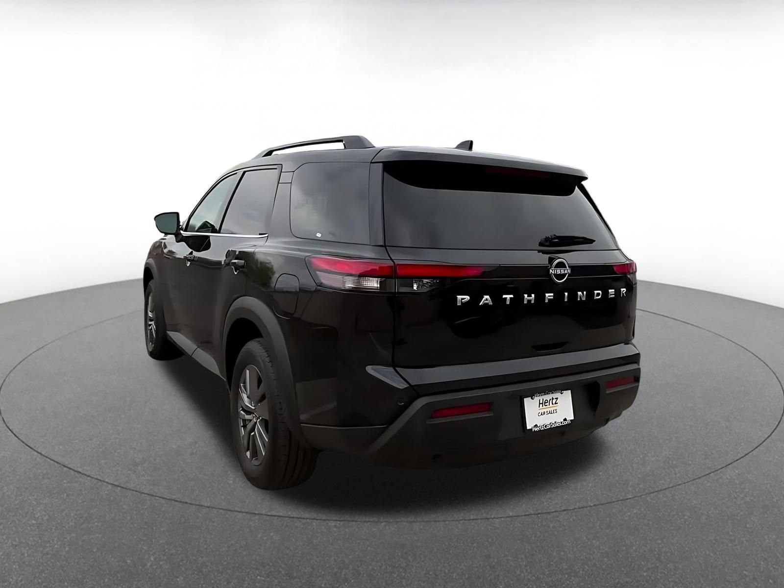 Thumbnail: 2025 Nissan Pathfinder - 11