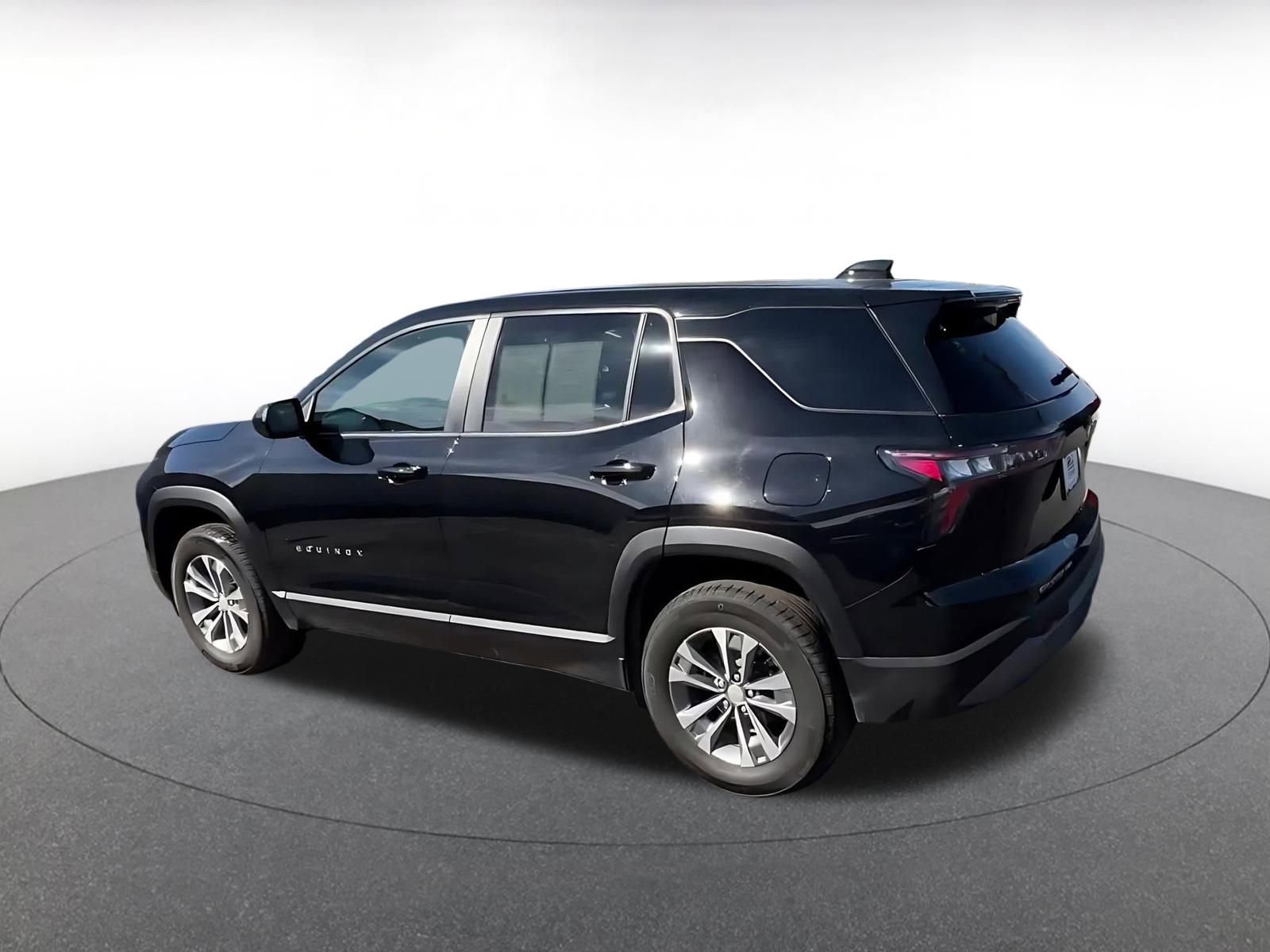 Thumbnail: 2025 Chevrolet Equinox - 10