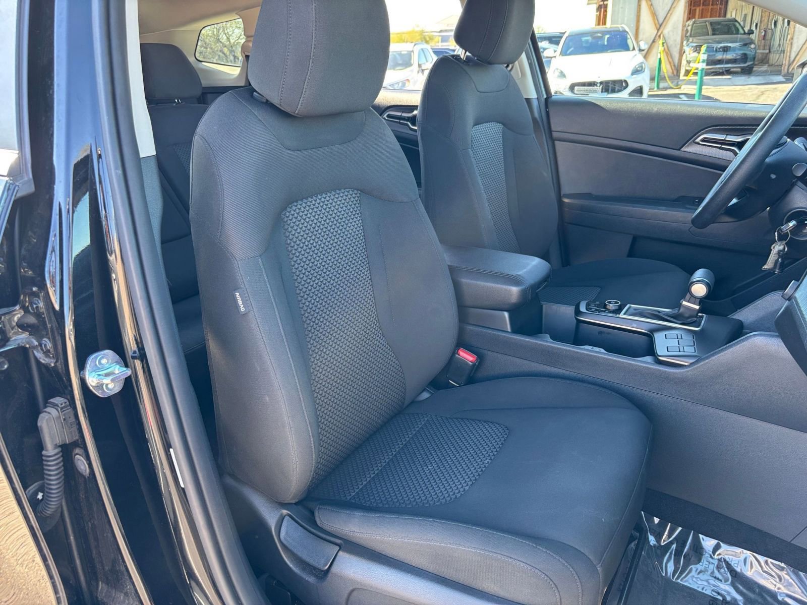 Thumbnail: 2025 Kia Sportage - 35