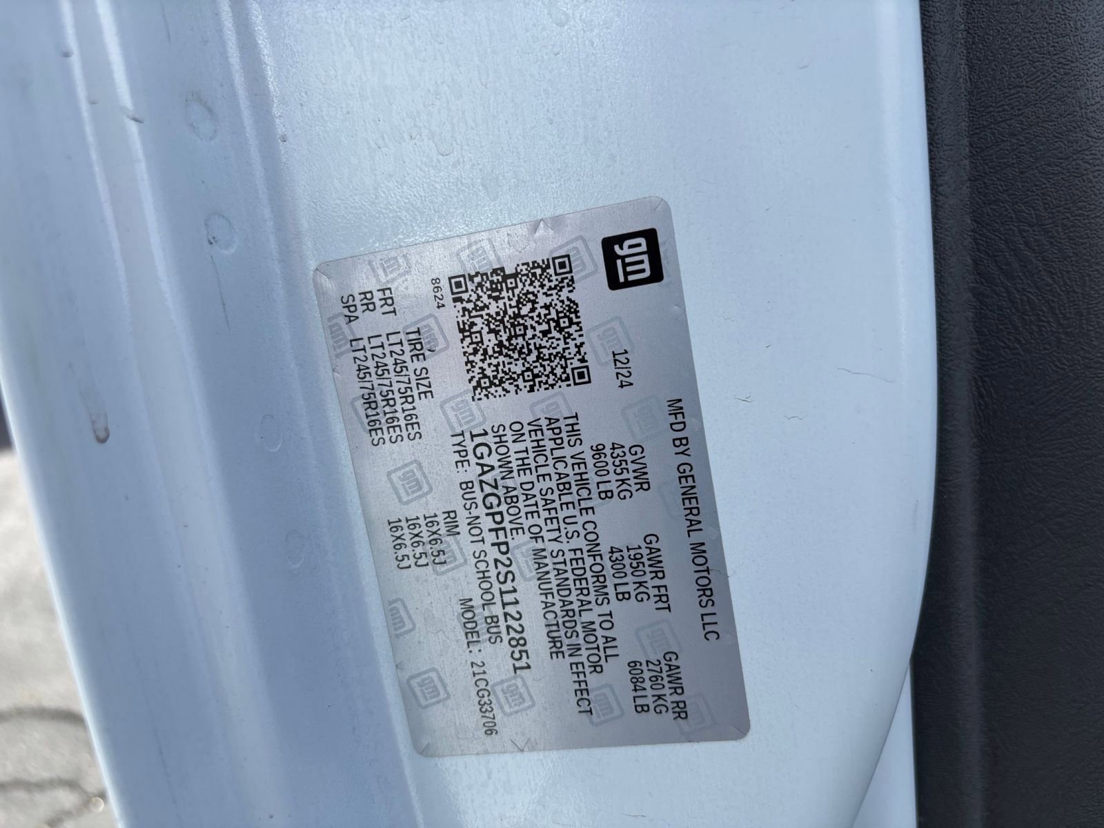 Thumbnail: 2025 Chevrolet Express - 29