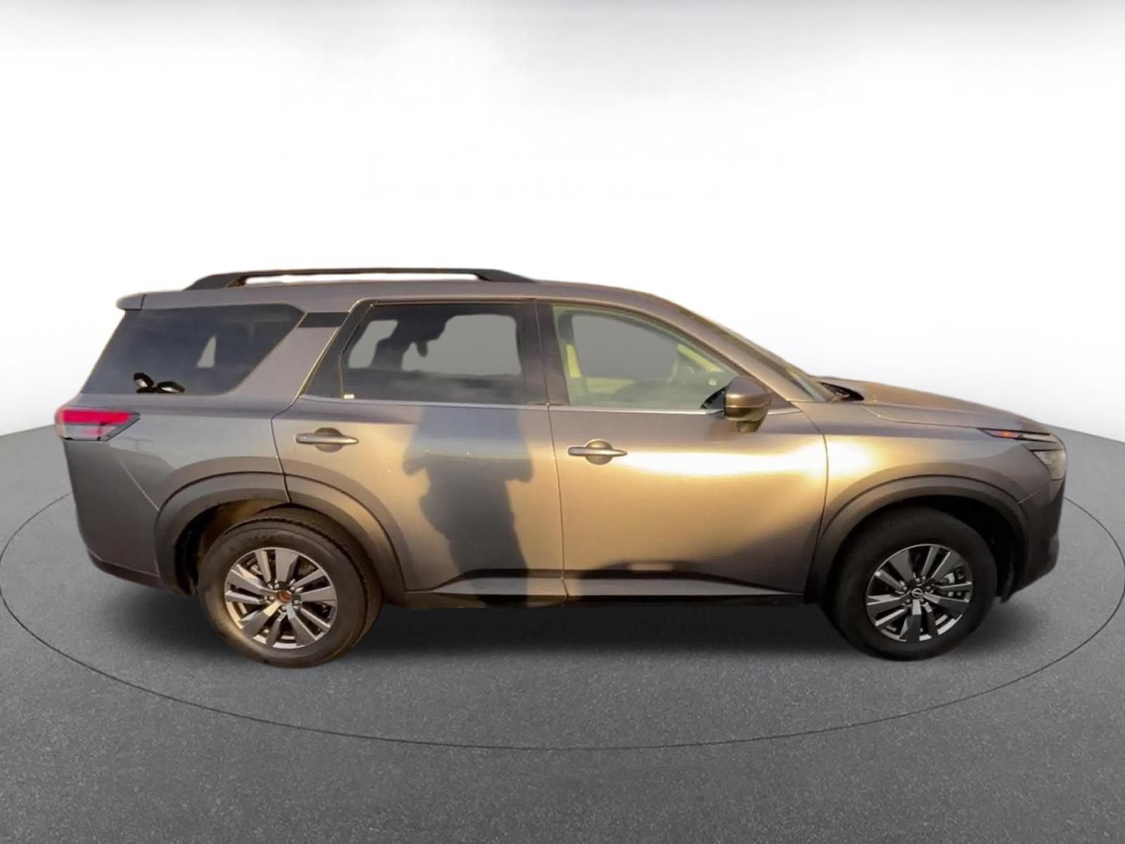 Thumbnail: 2025 Nissan Pathfinder - 16