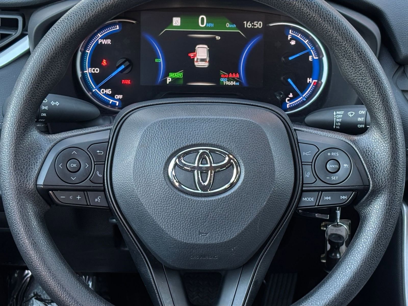 Thumbnail: 2025 Toyota RAV4 - 27