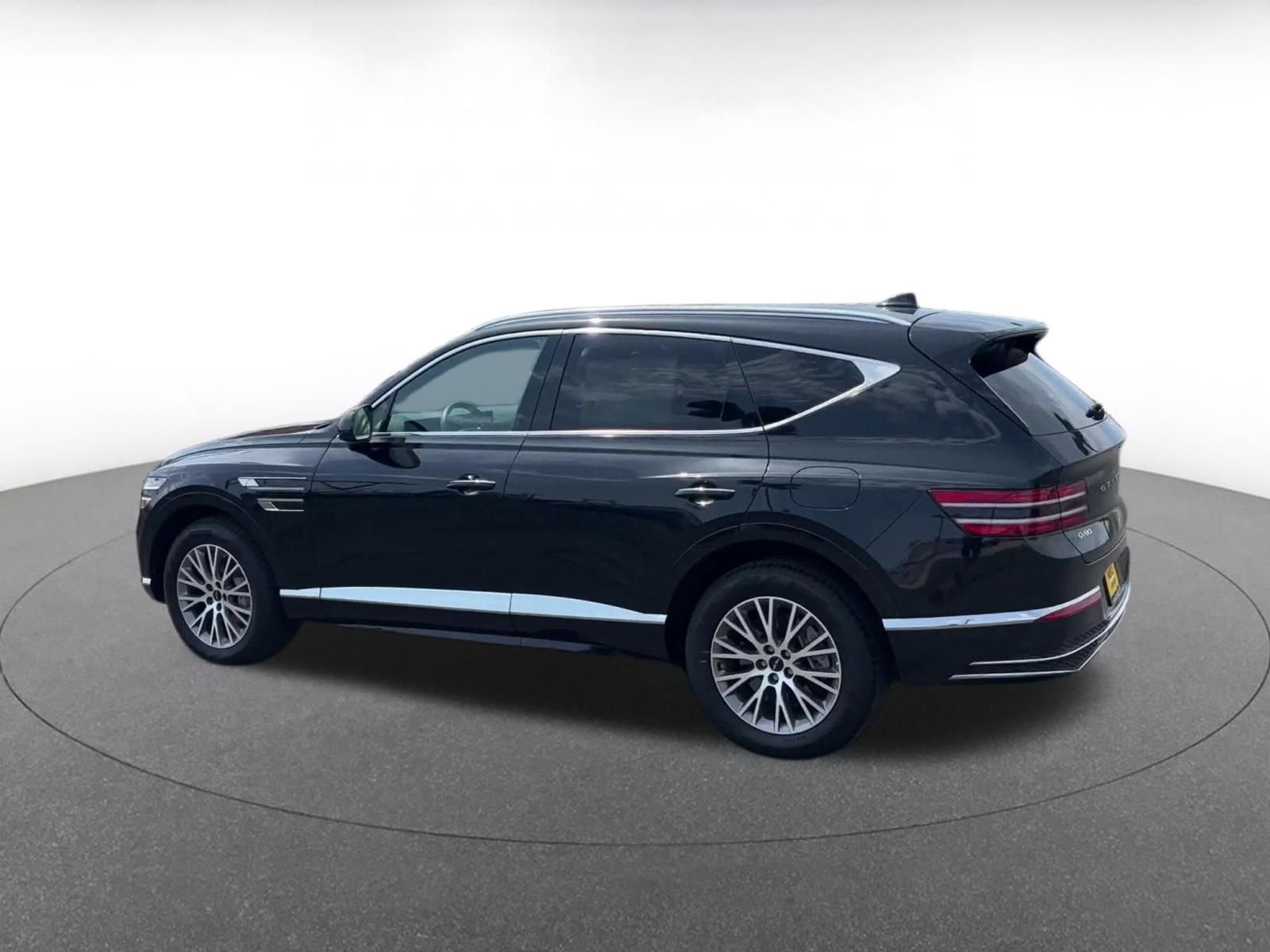 Thumbnail: 2026 Genesis GV80 - 9