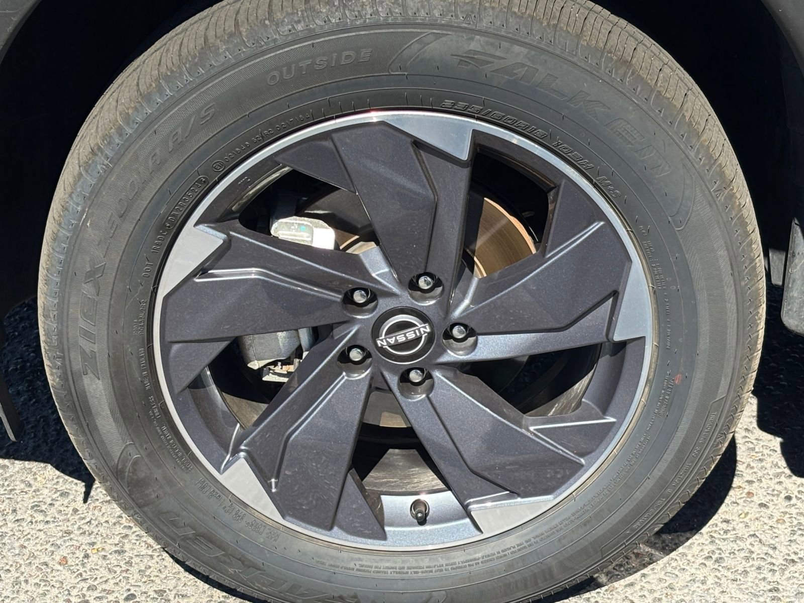 Thumbnail: 2025 Nissan Rogue - 32