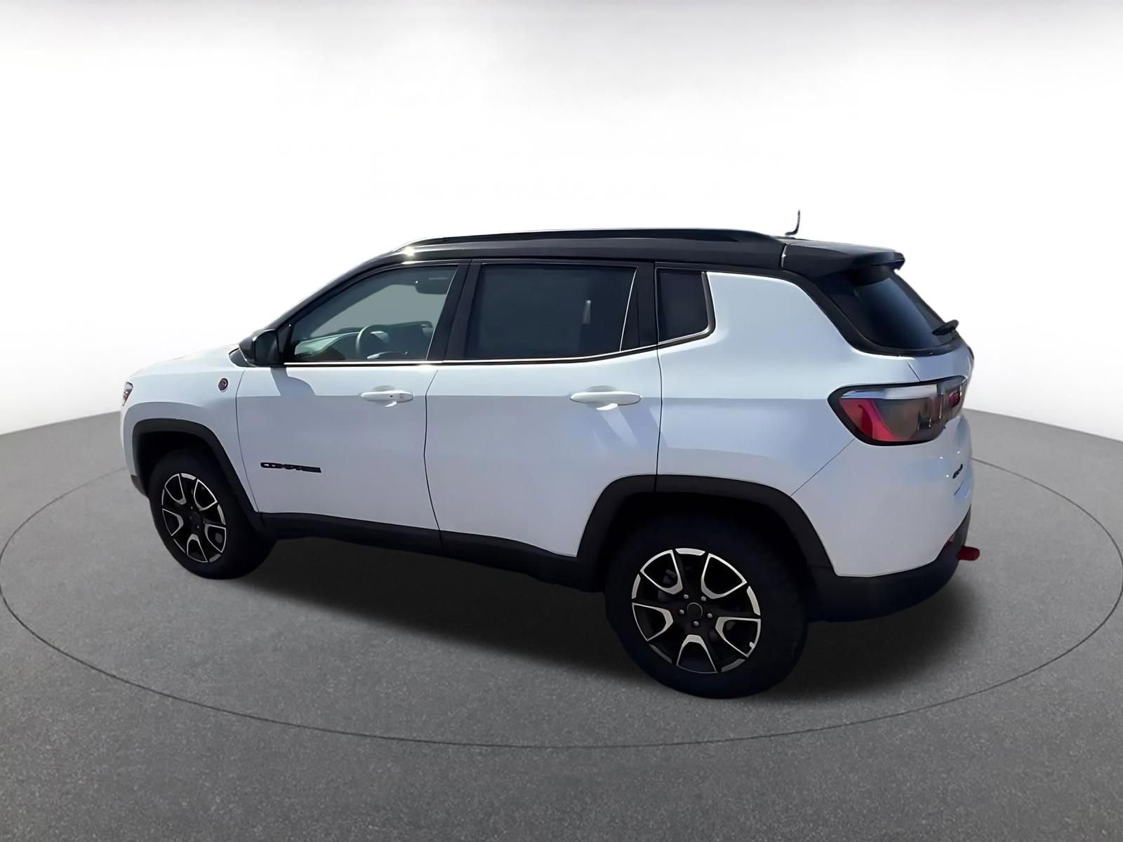 Thumbnail: 2025 Jeep Compass - 10