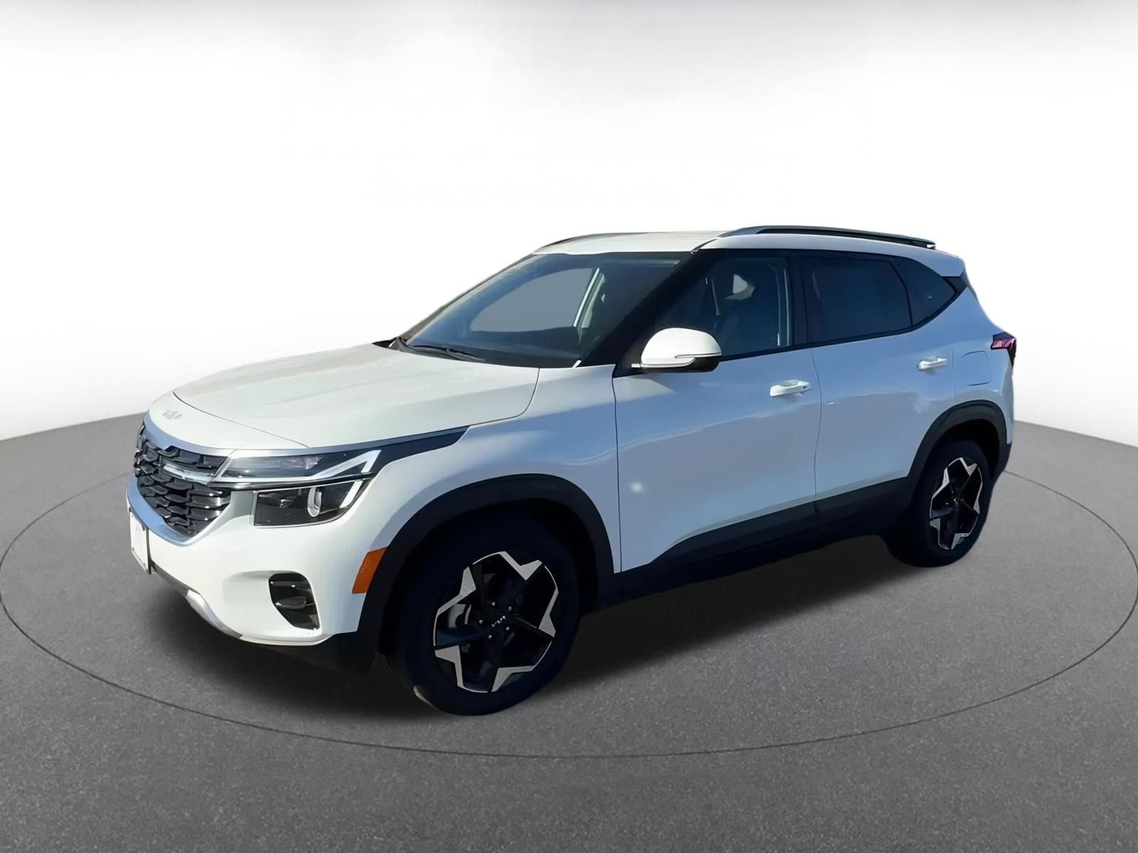 Thumbnail: 2025 Kia Seltos - 8