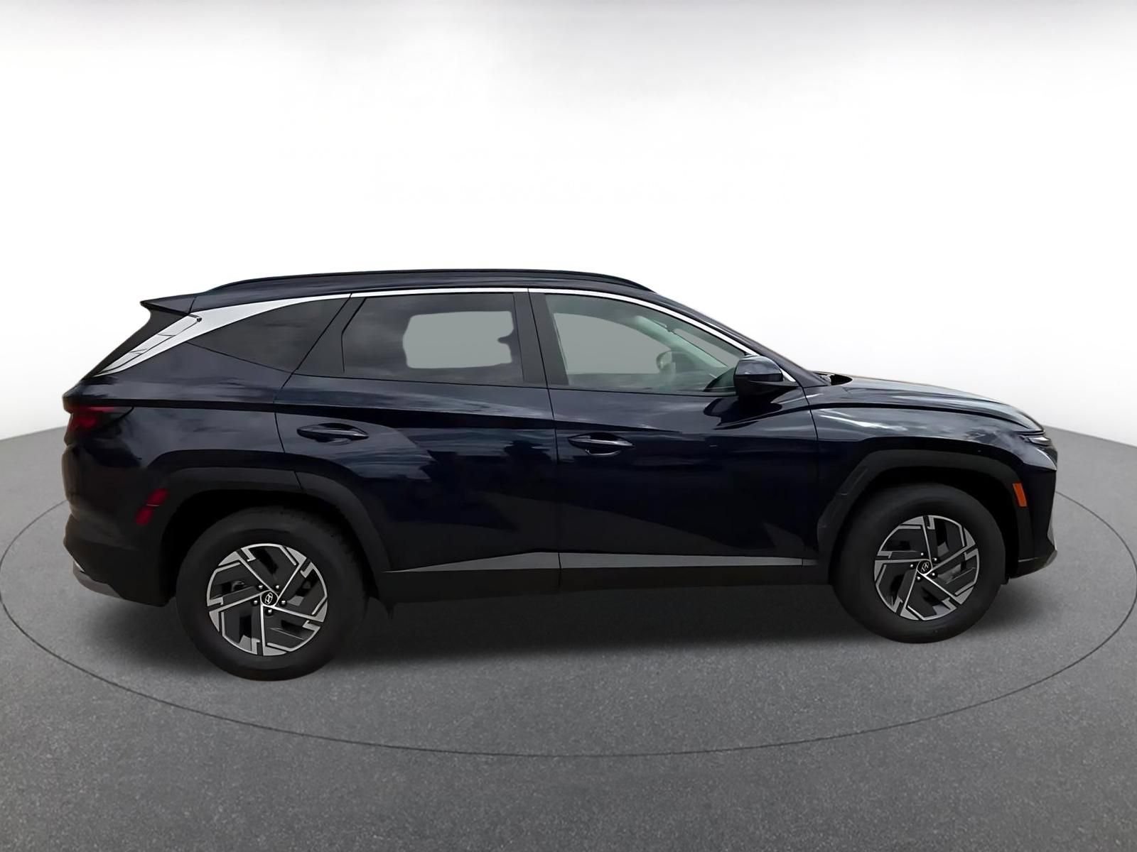 Thumbnail: 2025 Hyundai Tucson - 16